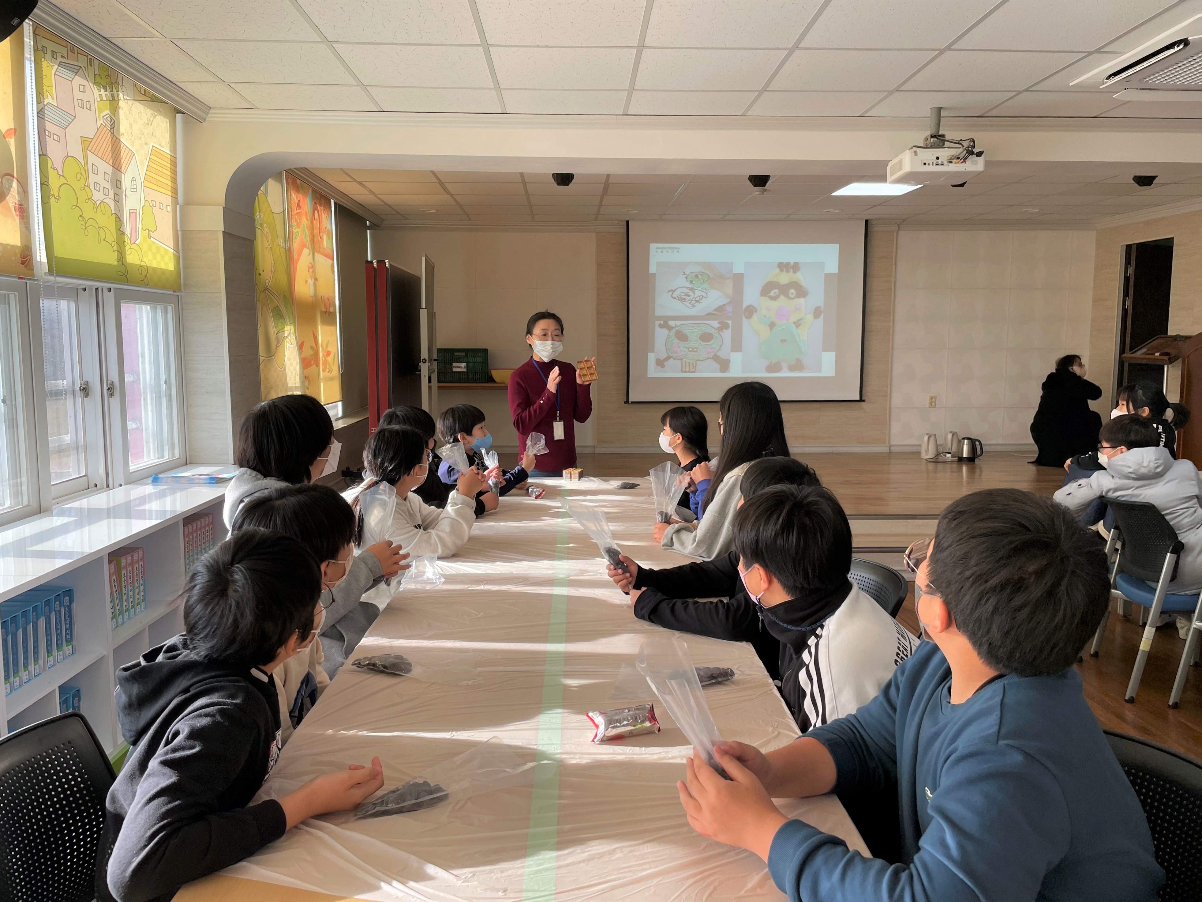 도산초, 쇼콜라티에 체험하기! 진로 체험학습 실시 - 관련이미지1