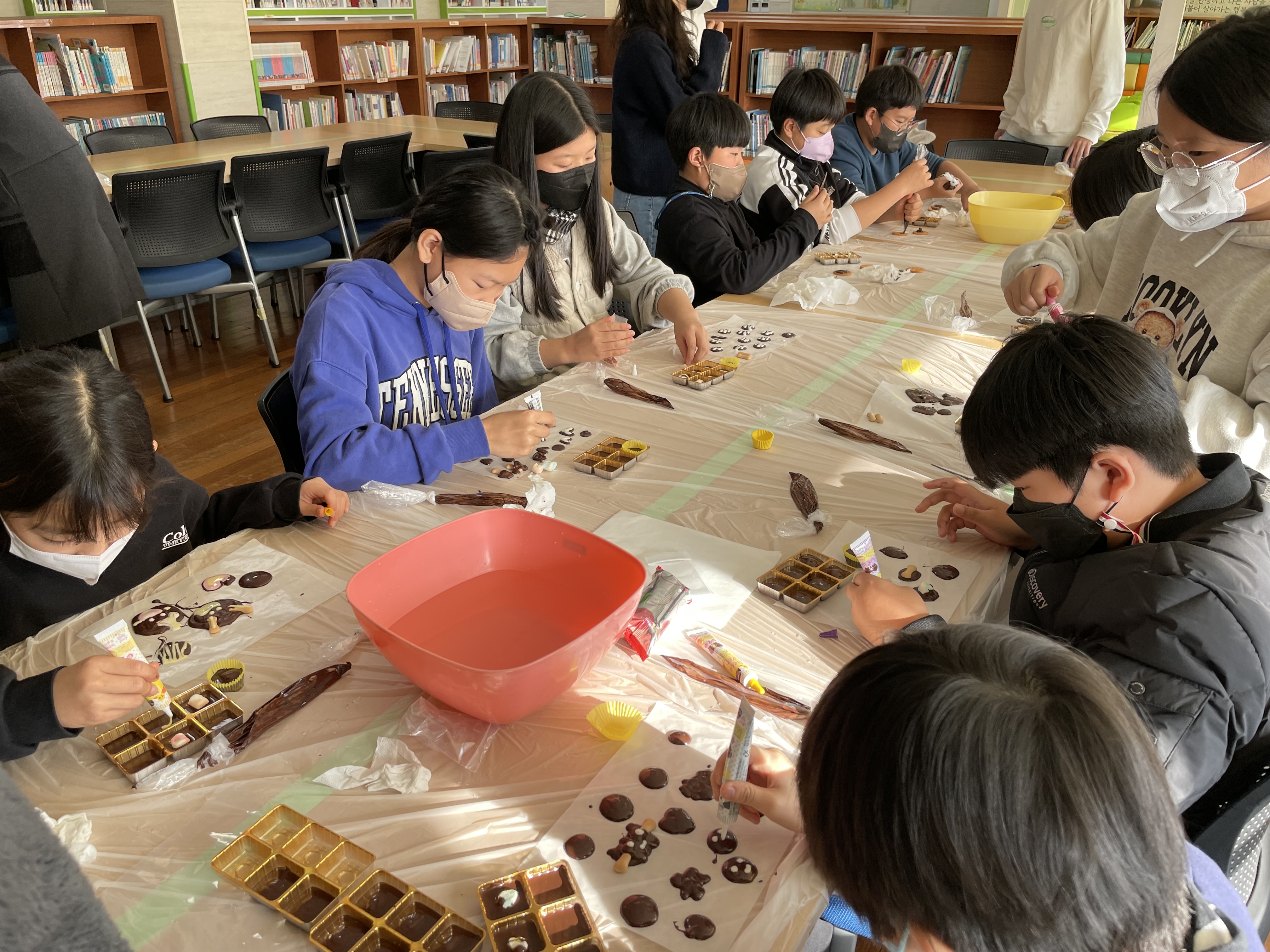 도산초, 쇼콜라티에 체험하기! 진로 체험학습 실시 - 관련이미지2