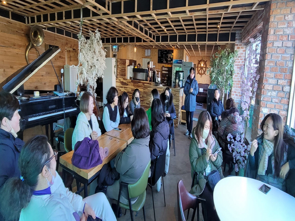 마산의신여중, 예술꽃 씨앗학교와 마을학교 교사 문화체험 및 워크숍 - 관련이미지3