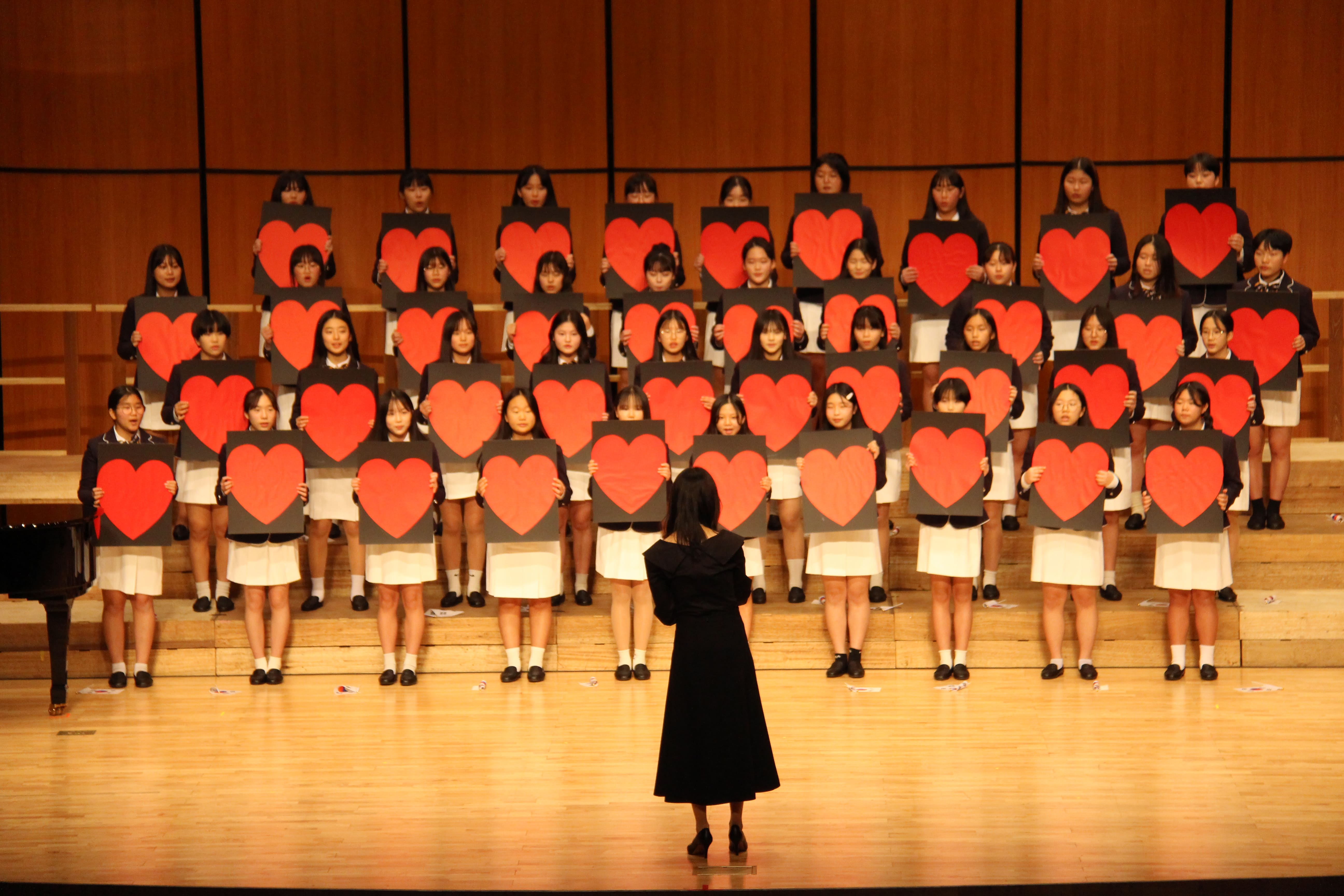 신창여중, 제26회 창녕군민을 위한 신창 송년합창의밤 개최 - 관련이미지2