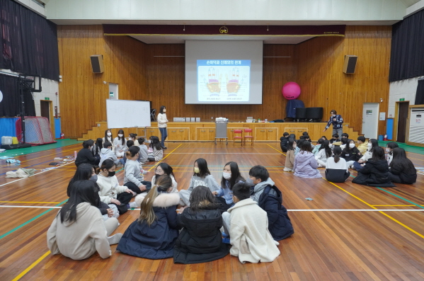 옥종초, “뇌랑 놀자! 책이랑 놀자!” - 관련이미지3