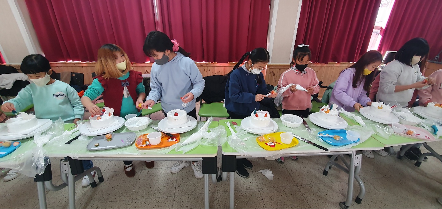봉래초, 케익과 함께하는 크리스마스!! - 관련이미지2