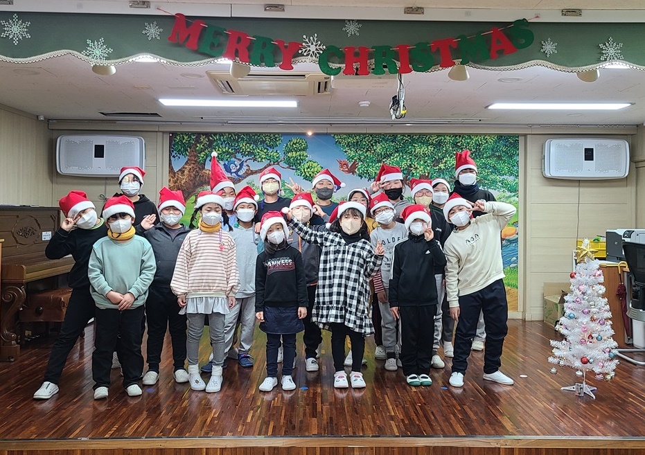 서하초, 영어와 함께 White Christmas - 크리스마스 이벤트 English Day 실시 - - 관련이미지1