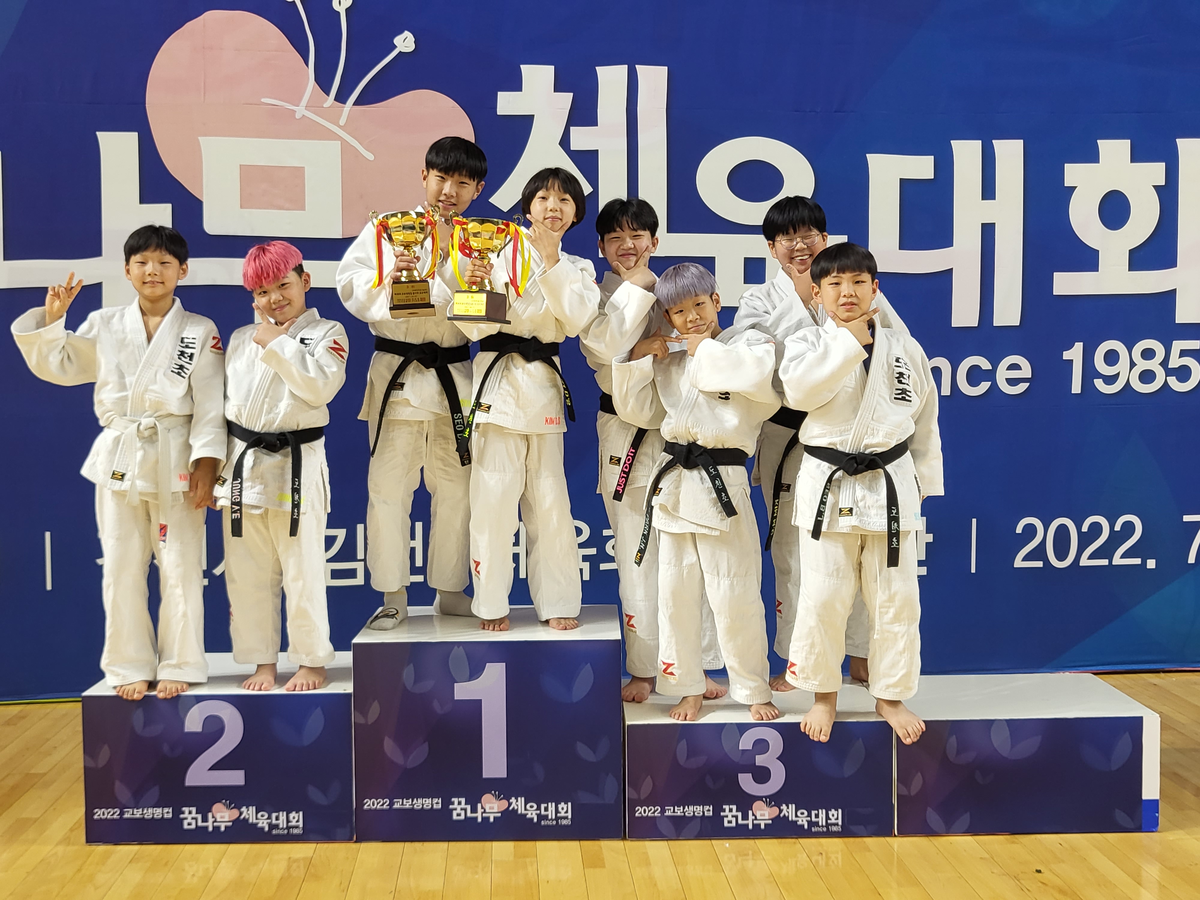 창원도천초 이종범 총동창회장 장학금 기탁 - 관련이미지1