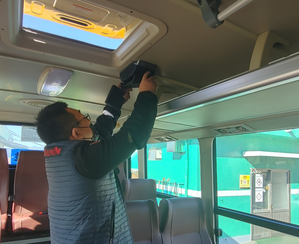 고성교육지원청, 관내 전 통학버스 공기청정기 설치 완료 - 관련이미지1