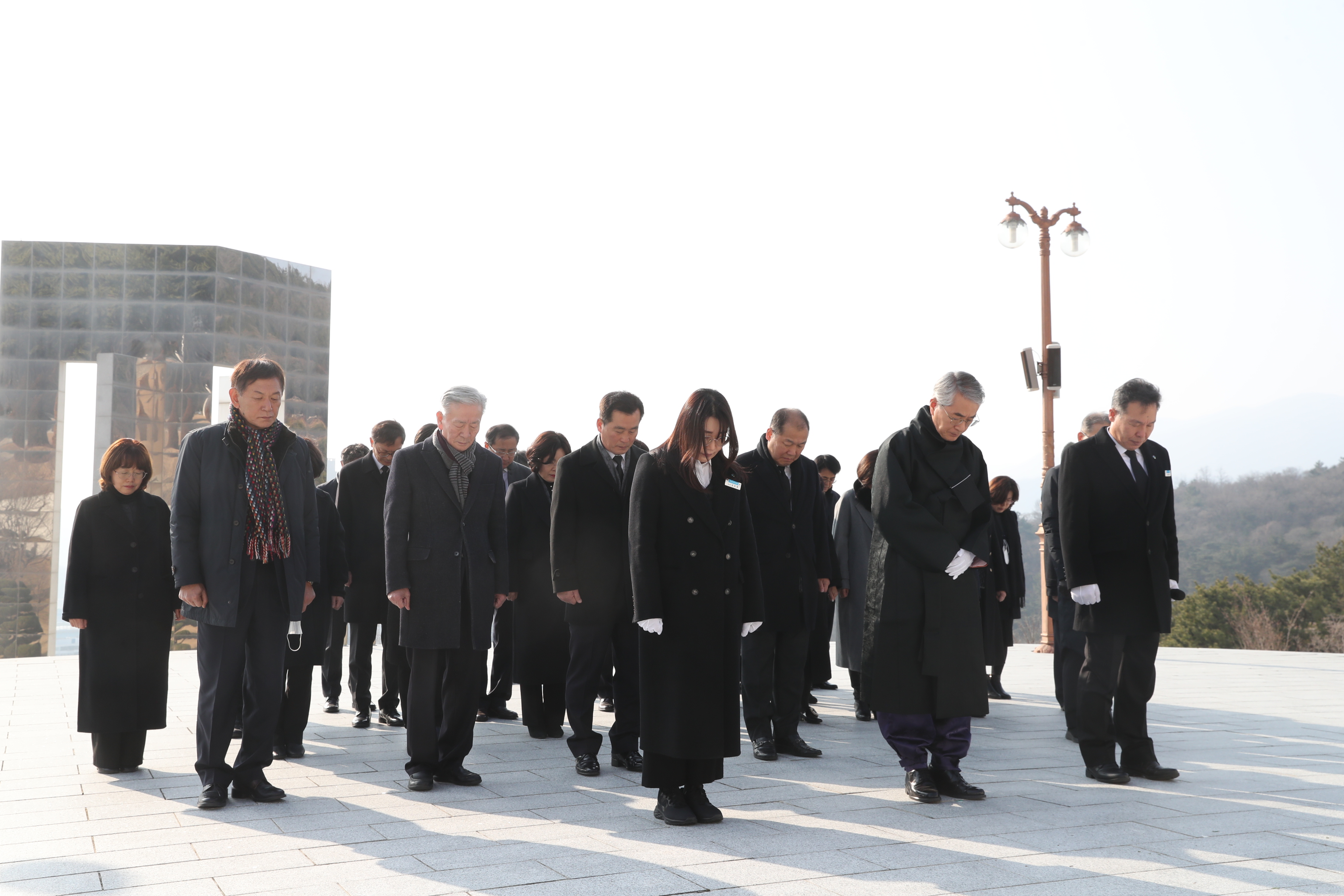 박종훈 교육감, 새해 첫날 3.15민주묘지 참배 - 관련이미지2