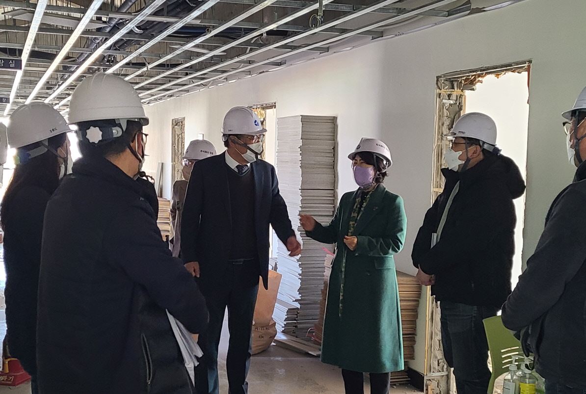 고성교육지원청, 겨울철 학교 공사현장 안전점검 실시 - 관련이미지3