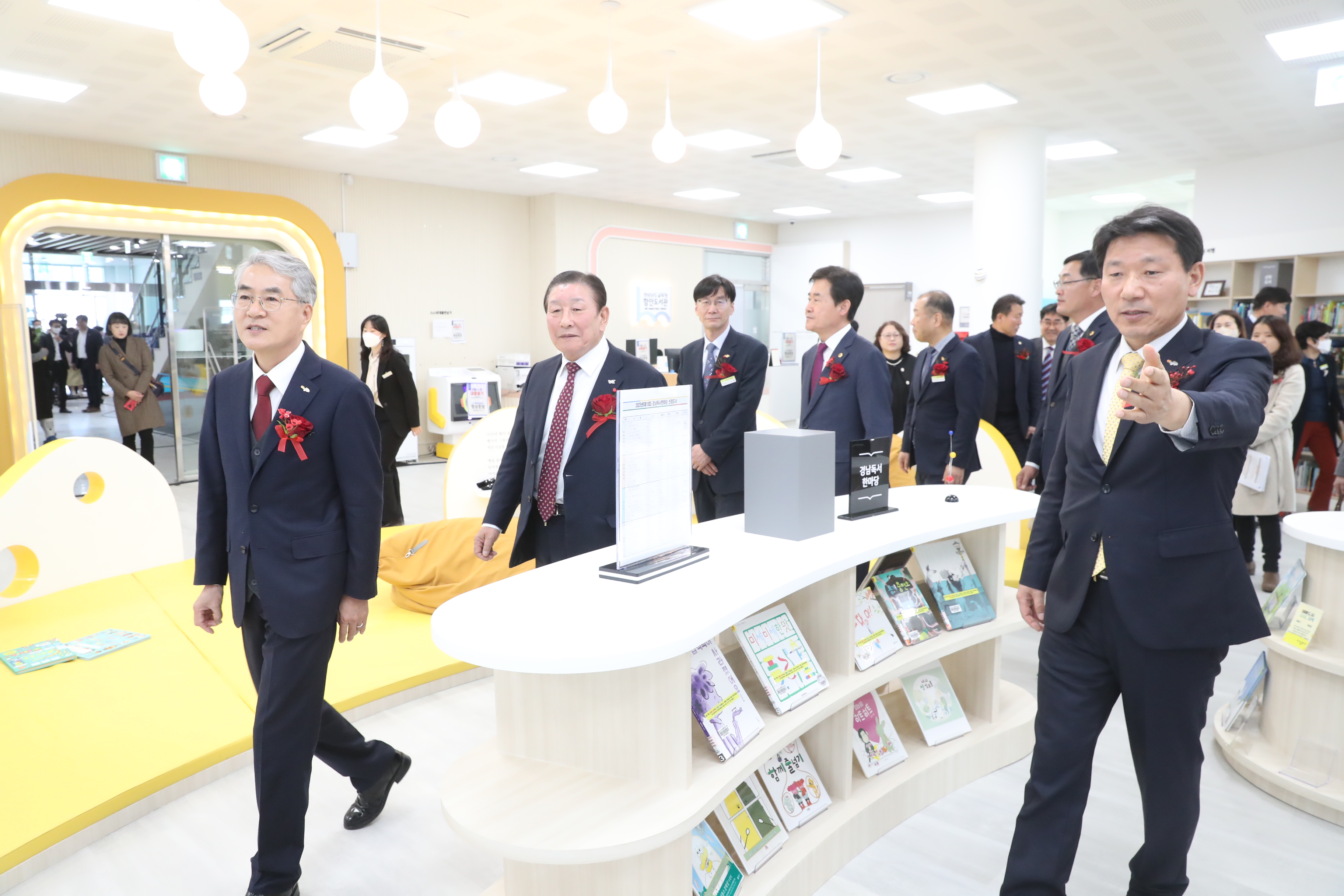 함안도서관, 새 터전에서 힘찬 도약(창의인재과 김혜진 ☎210-5142) - 관련이미지3