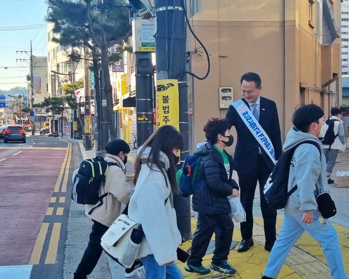 함안교육지원청, 제34대 김승오 교육장 취임 - 관련이미지1