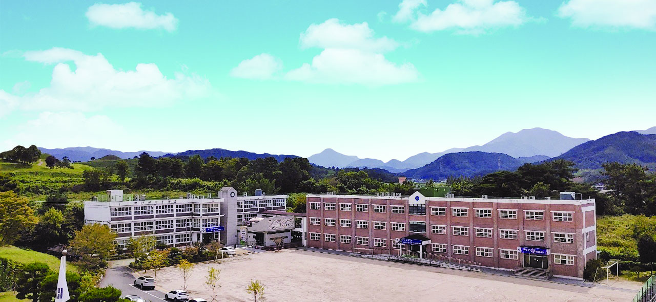 함안여자중학교, 2023년 탄소중립 중점학교 경남 지역 중학교로 최종 선정 - 관련이미지1