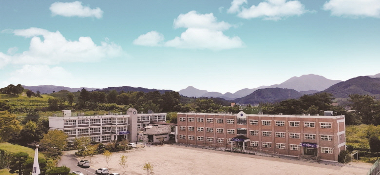함안여자중학교, 2023년 탄소중립 중점학교 경남 지역 중학교로 최종 선정 - 관련이미지2
