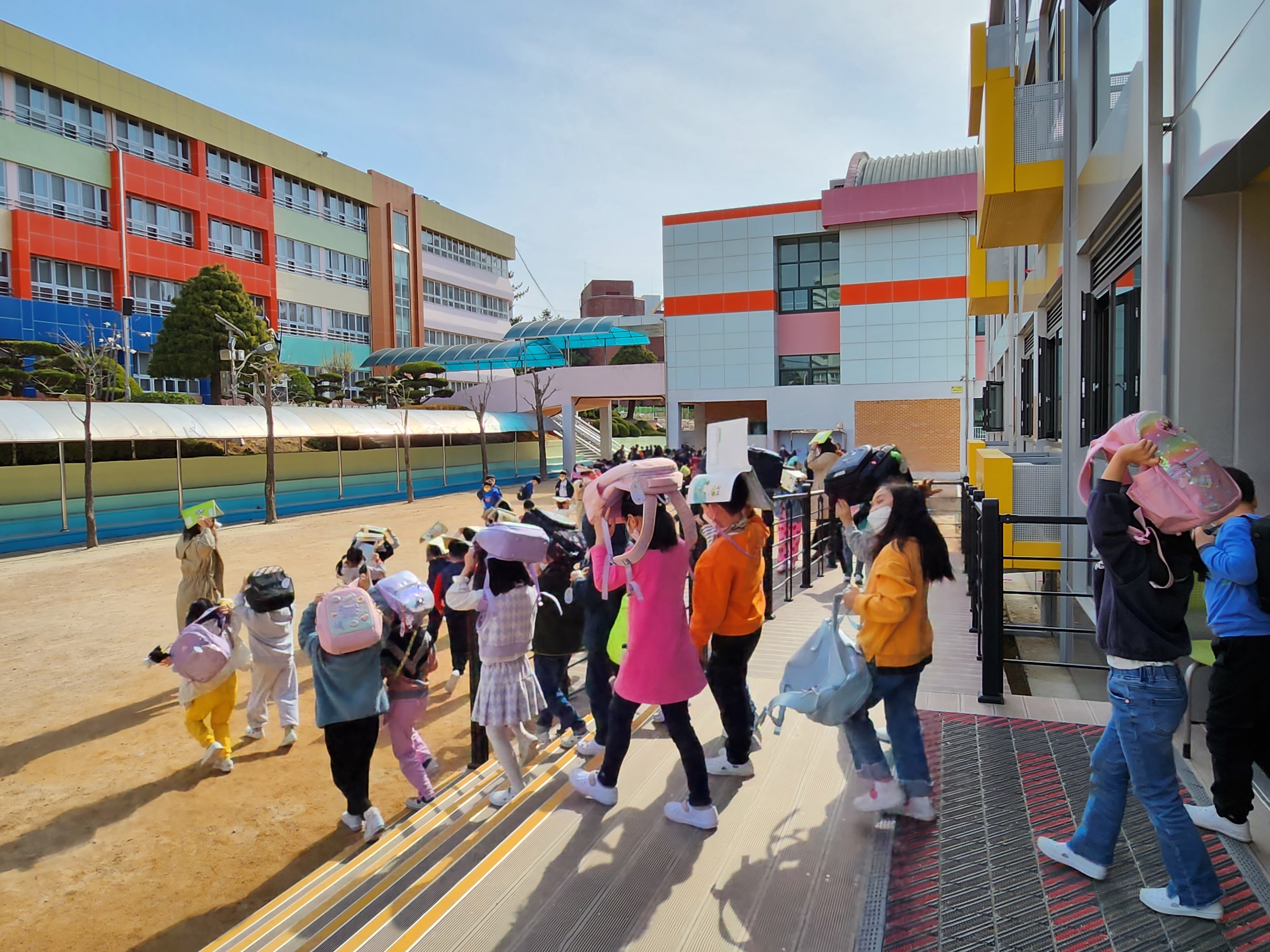 반송초등학교, 3월은 안전과 함께 시작! - 관련이미지1