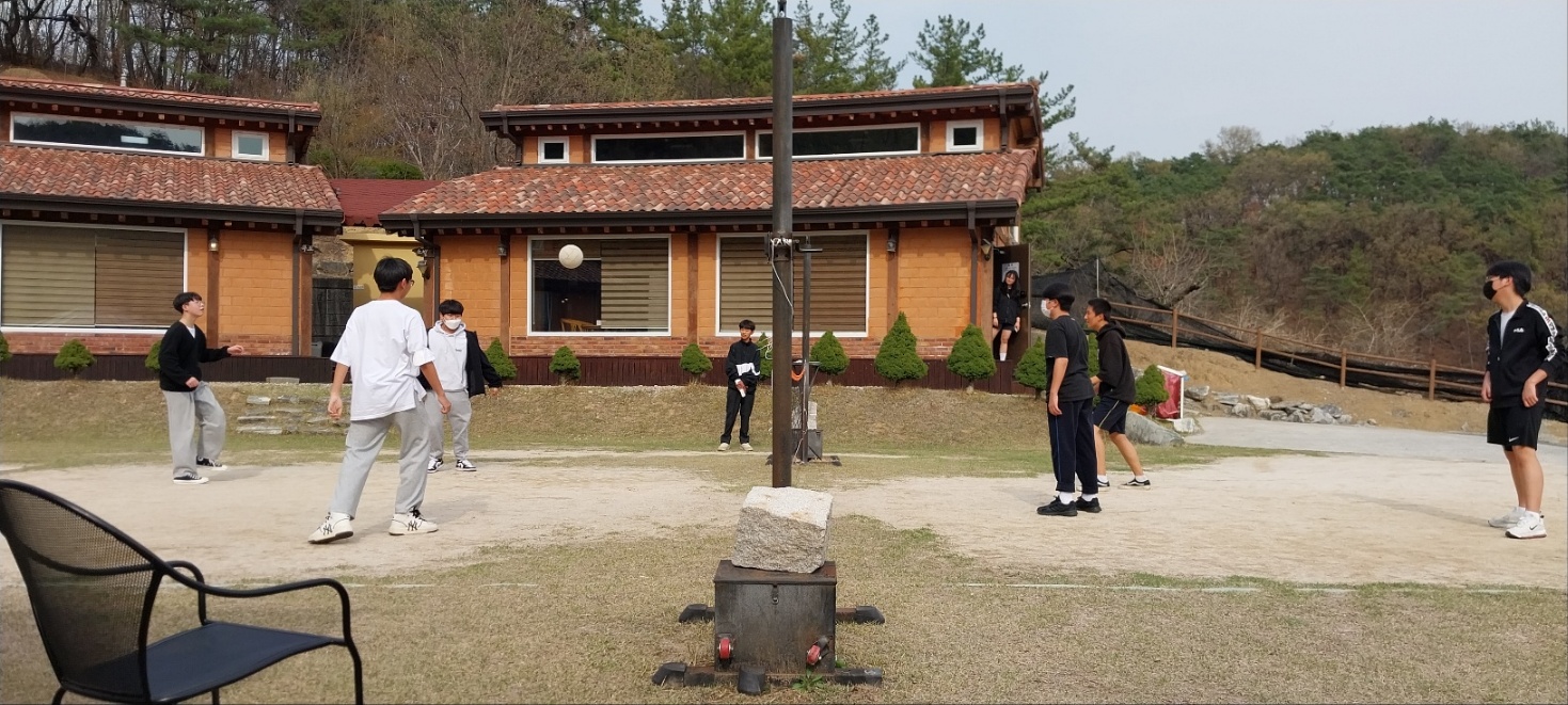 영산중학교, 리더십 함양을 위한 ‘2023. 학생자치회 수련활동’ 실시 - 관련이미지4