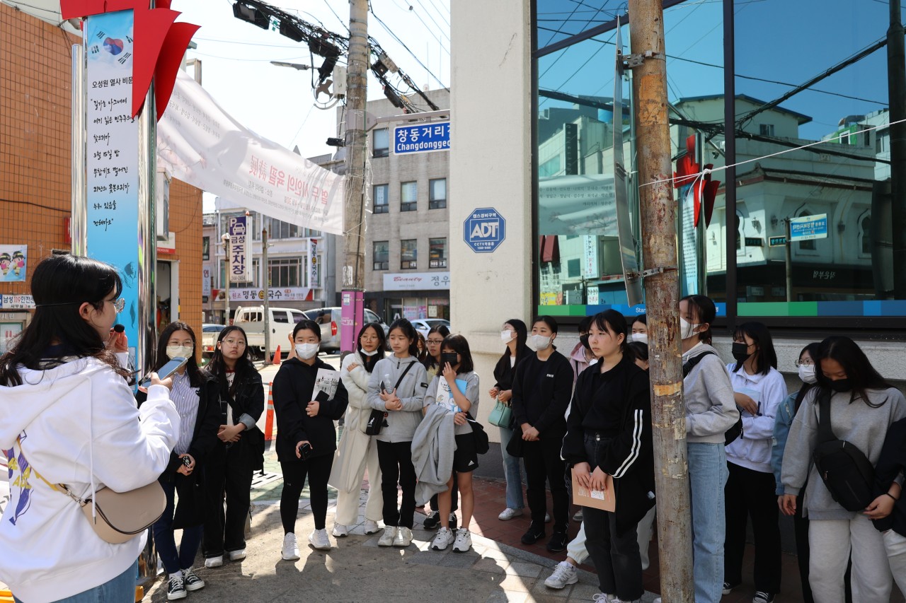 마산무학여중, 민주성지 마산의 ‘3.15의거 유적지와 4.19혁명 진원지를 순례’하다. - 관련이미지3