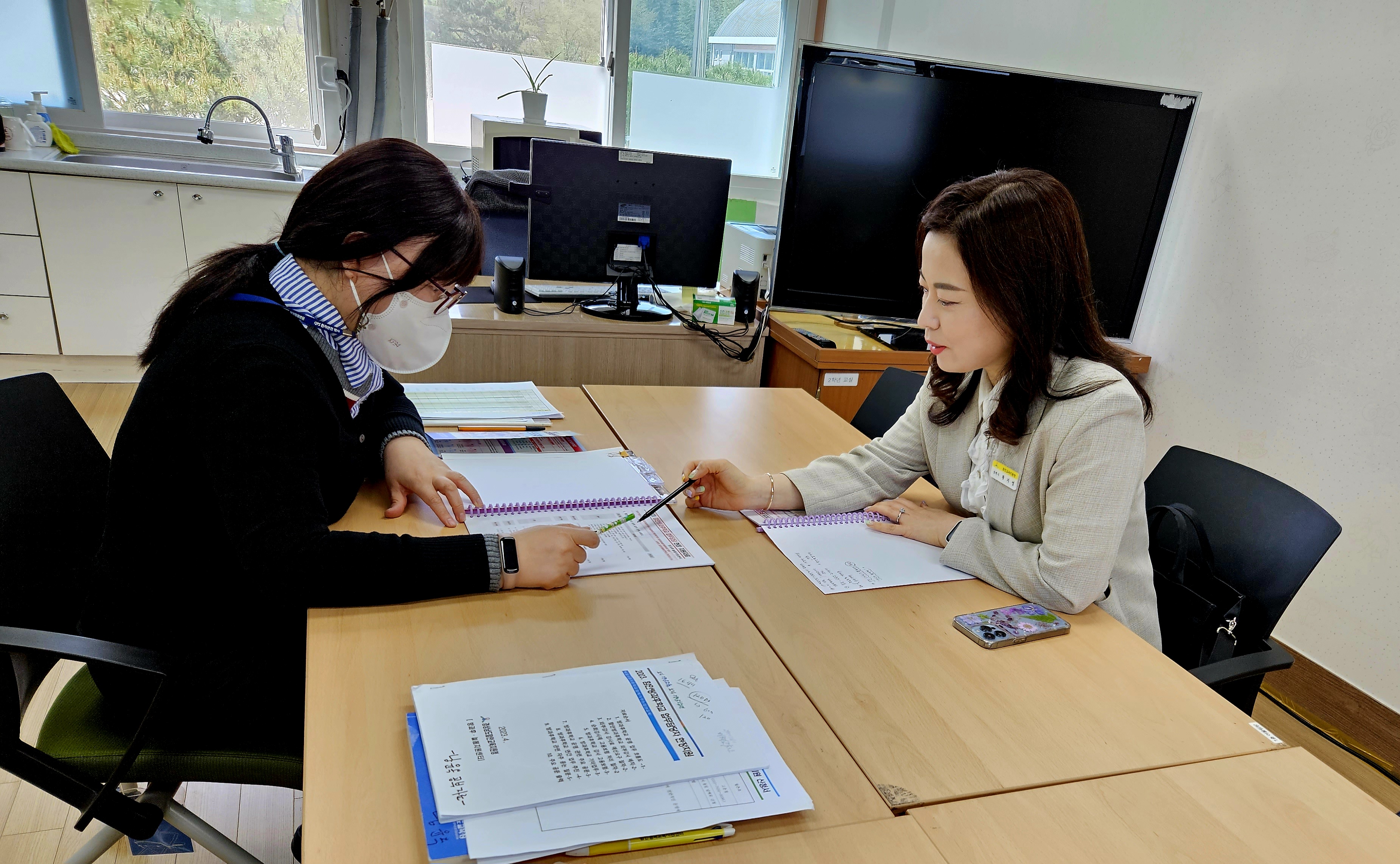 함안, 새 학기 방과후·초등돌봄 찾아가는 현장 지원 실시 - 관련이미지1