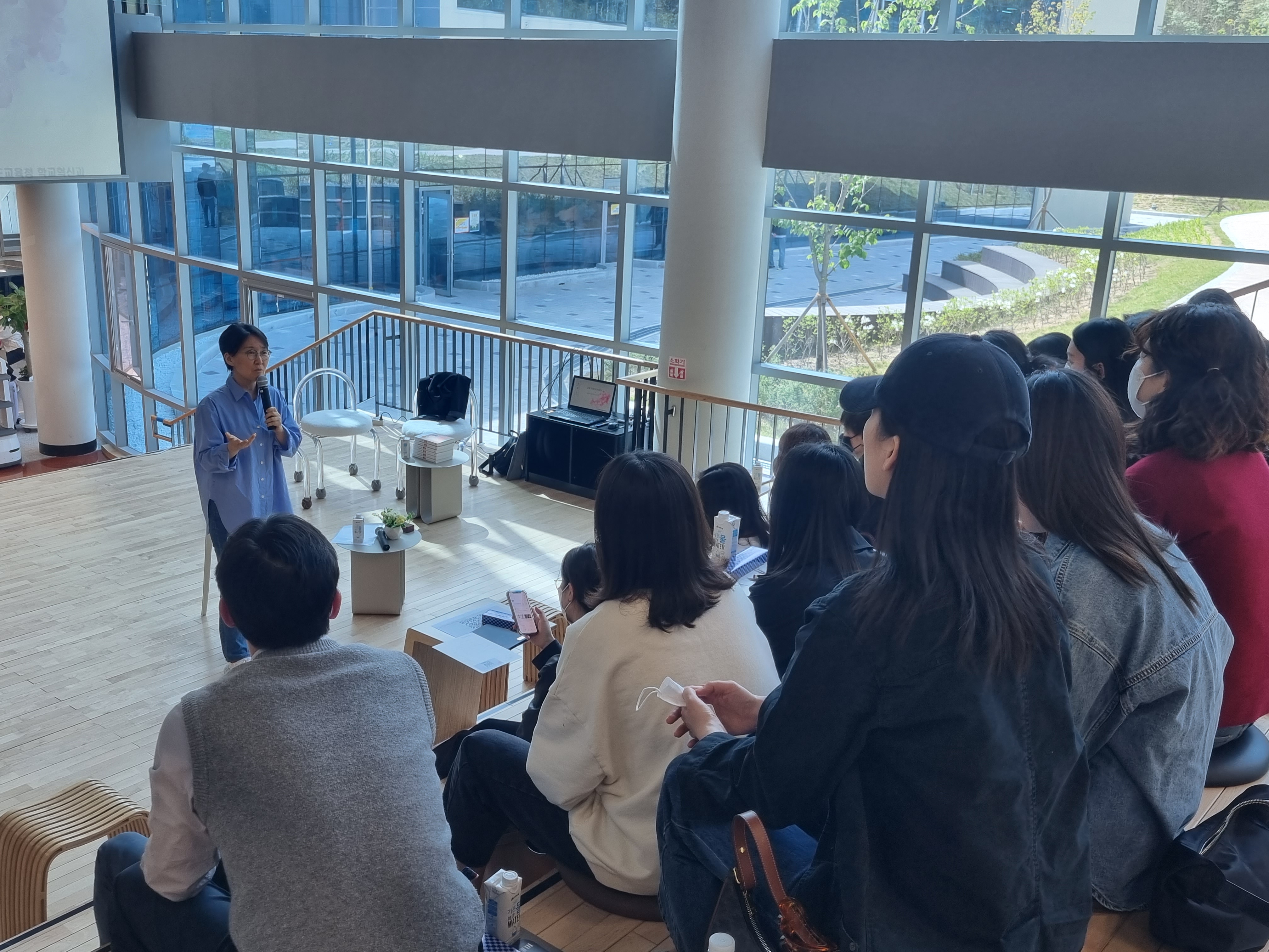 ‘교원 마음아카데미’로 정서 치유(학교혁신과 김진홍 ☎278-1694 또는 강혜린 ☎278-1696) - 관련이미지3