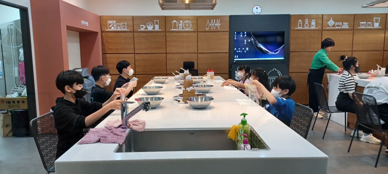 수동초, 잡월드에서 신기한 직업을 체험했어요! - 관련이미지2