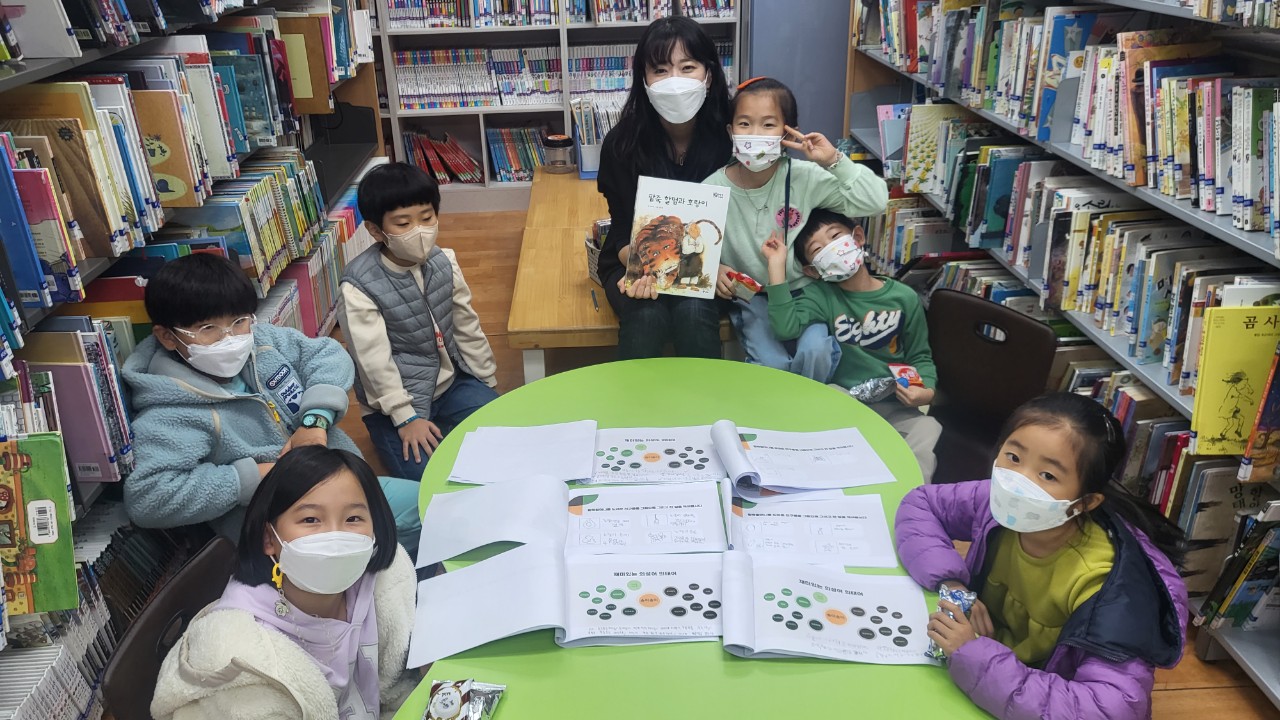 창원교육지원청, 작은도서관마다 피어나는 마을교육 - 관련이미지1