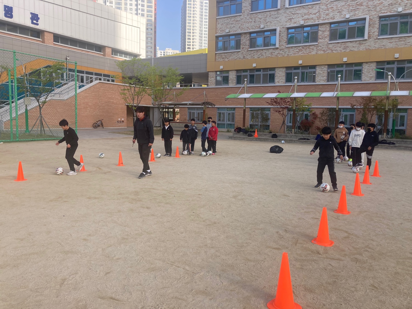 의창초등학교 티볼, 풋볼 스포츠클럽 실시 - 관련이미지2