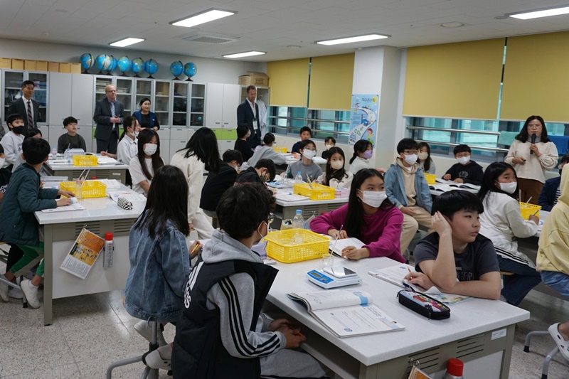 경남-스웨덴 국제교육교류 나카교육청 학교관리자 의창초 방문 - 관련이미지3