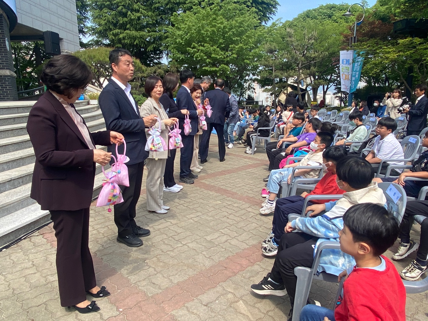 어린이 해방선언 100주년’기념 특별전 「동심의 세계, 꿈꾸는 놀이터」개최(총무과 구은주 ☎268-1361 또는 문채경 ☎268-1332) - 관련이미지1