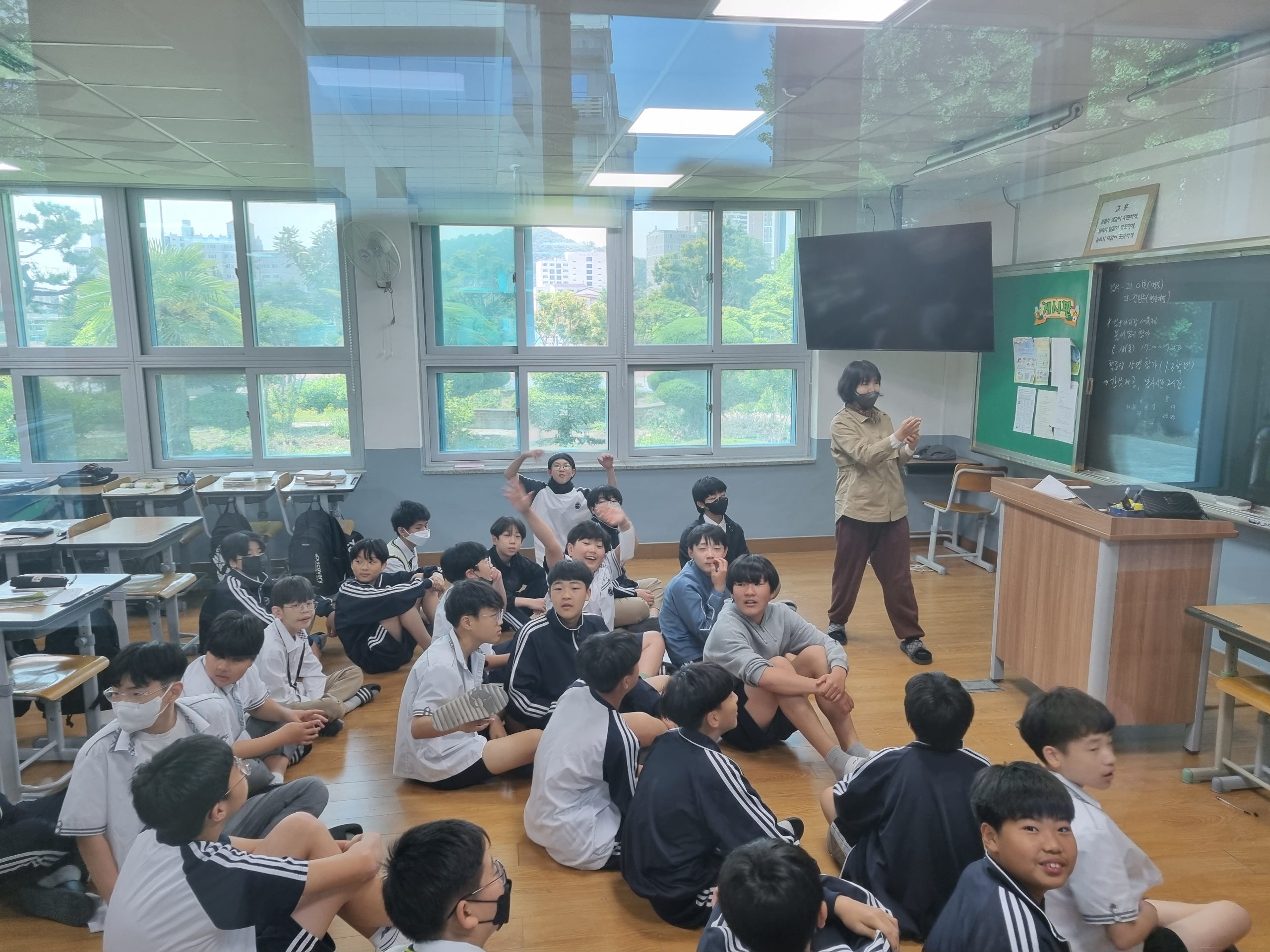 밀양교육지원청, 극단 메들리와 함께하는 ‘연극 놀이터’ 개장 - 관련이미지2