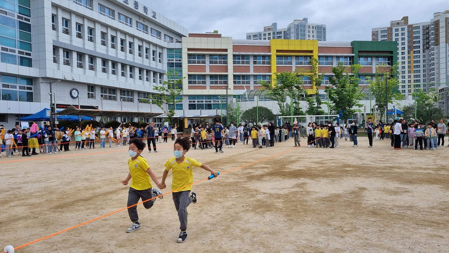 예하초, 배우는 즐거움! 배우는 행복! 봄 장미학교 열정 스포츠데이 운영 - 관련이미지1