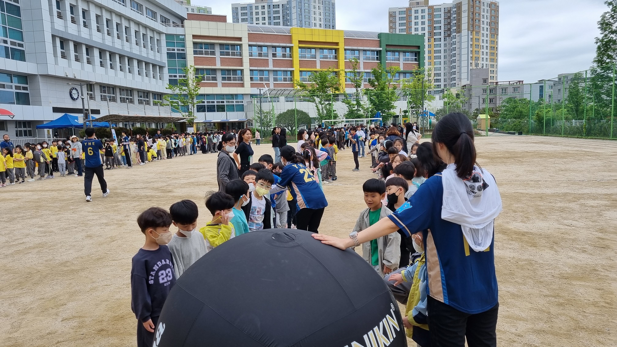 예하초, 배우는 즐거움! 배우는 행복! 봄 장미학교 열정 스포츠데이 운영 - 관련이미지2