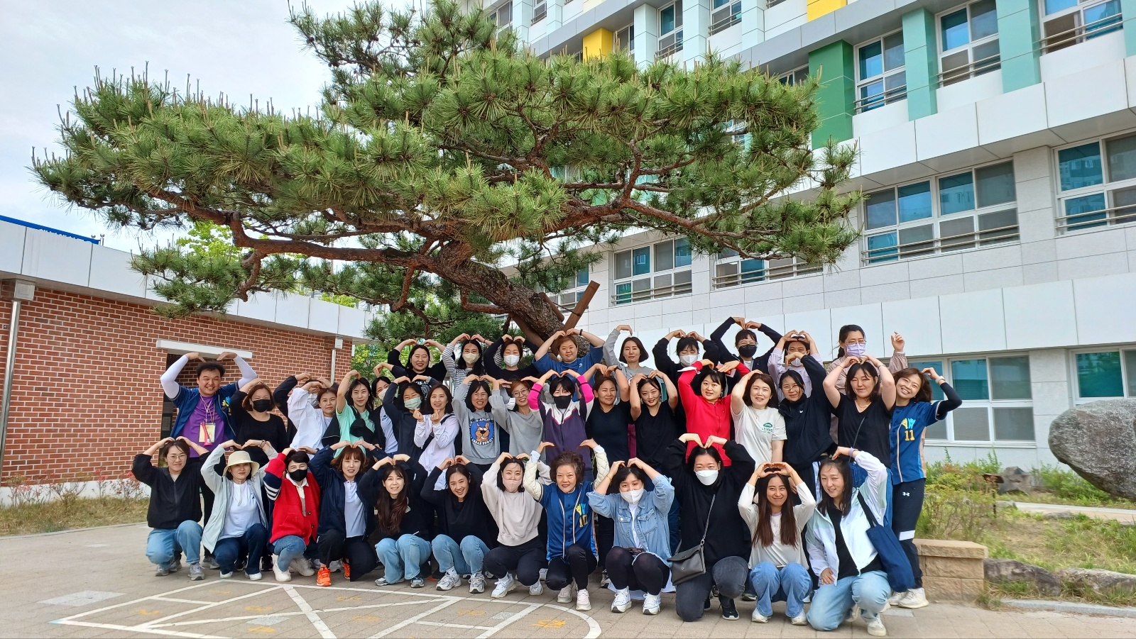 예하초, 배우는 즐거움! 배우는 행복! 봄 장미학교 열정 스포츠데이 운영 - 관련이미지4