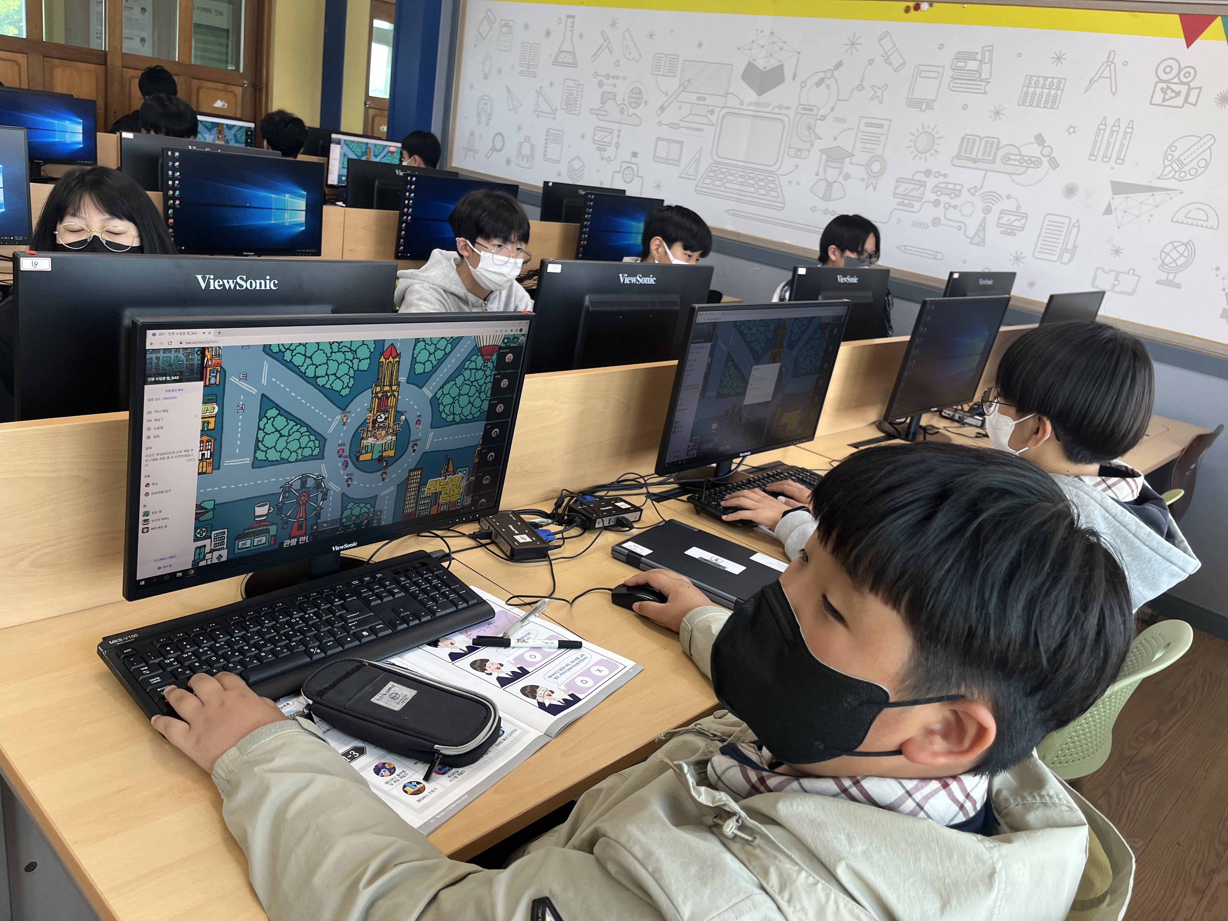 함안, 캠퍼스형 방과후학교‘ 메타버스 스쿨 ’개강 - 관련이미지3