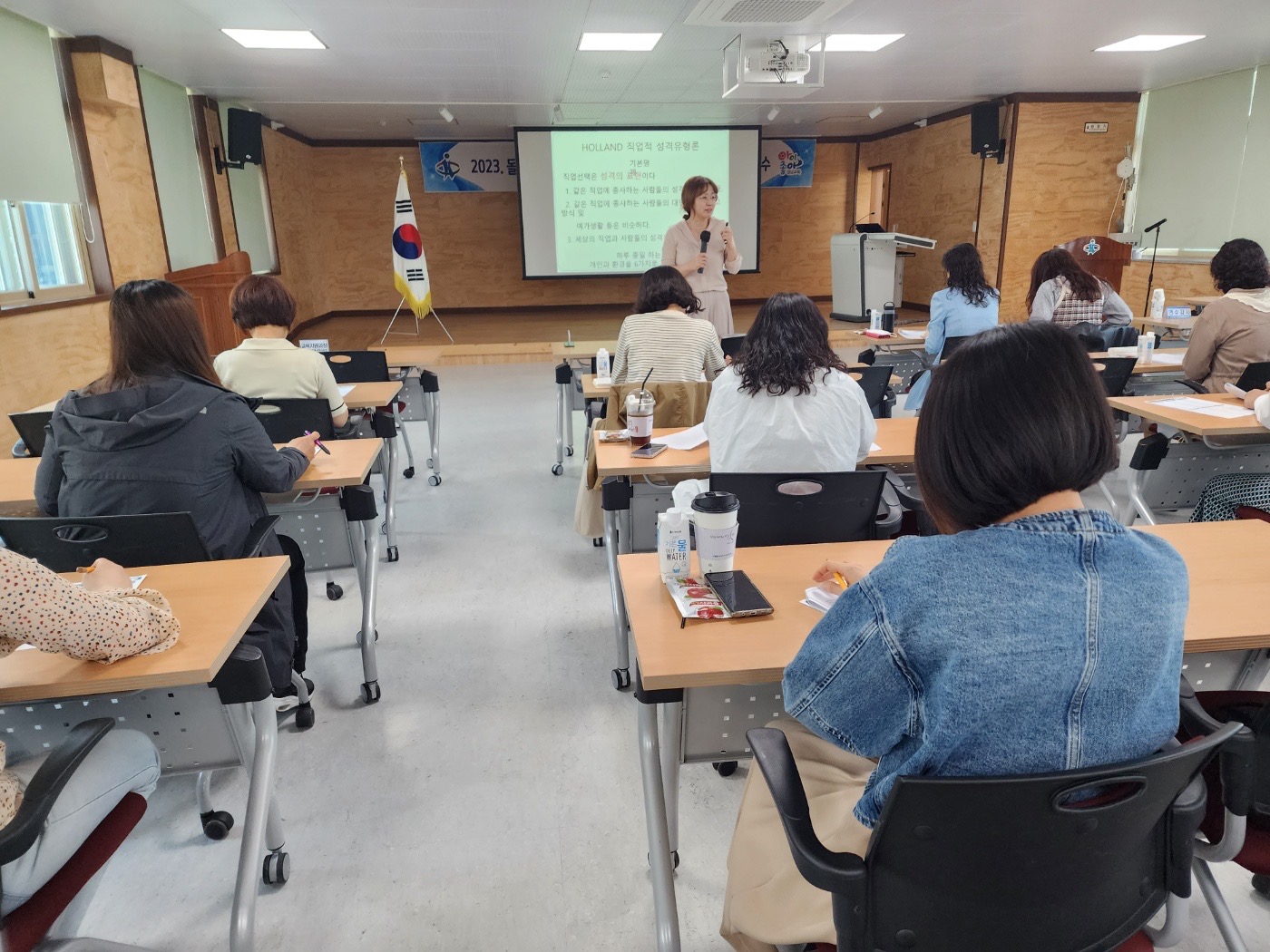 창녕교육지원청, 돌봄전담사·방과후학교 외부 강사  청렴 및 역량강화 연수 개최 - 관련이미지2