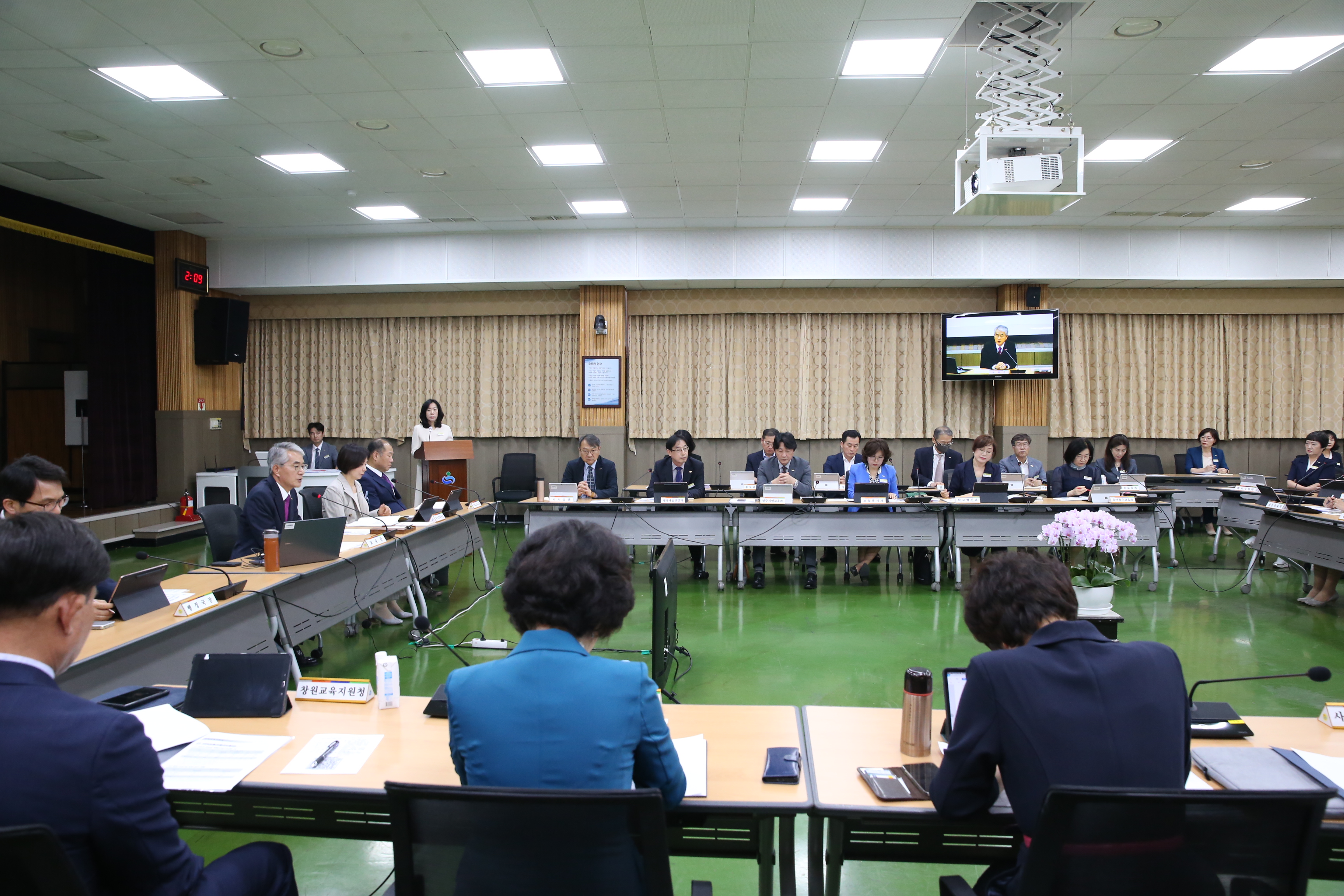 ‘학교폭력으로부터 안전한 학교’ 머리 맞대다(정책조정담당 고희점 ☎278-1730 또는 최현태 ☎278-1734) - 관련이미지4