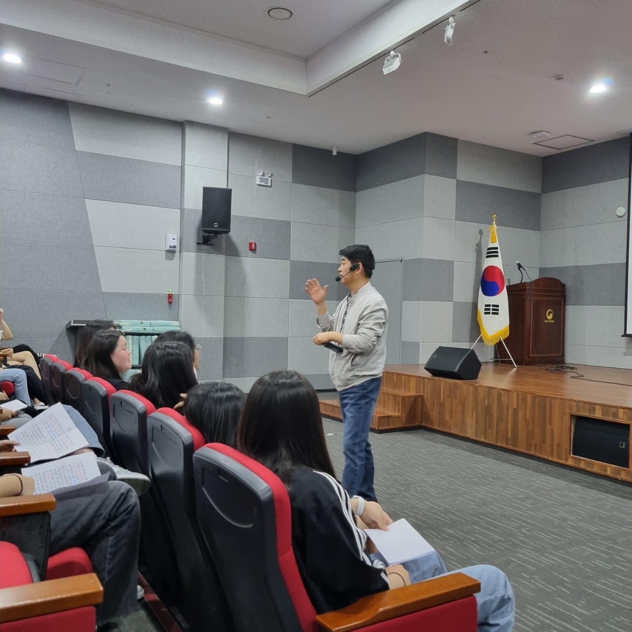 마산무학여고, 3.15 의거 유적지 답사로 자유·민주·정의의 가치 되새겨 - 관련이미지1