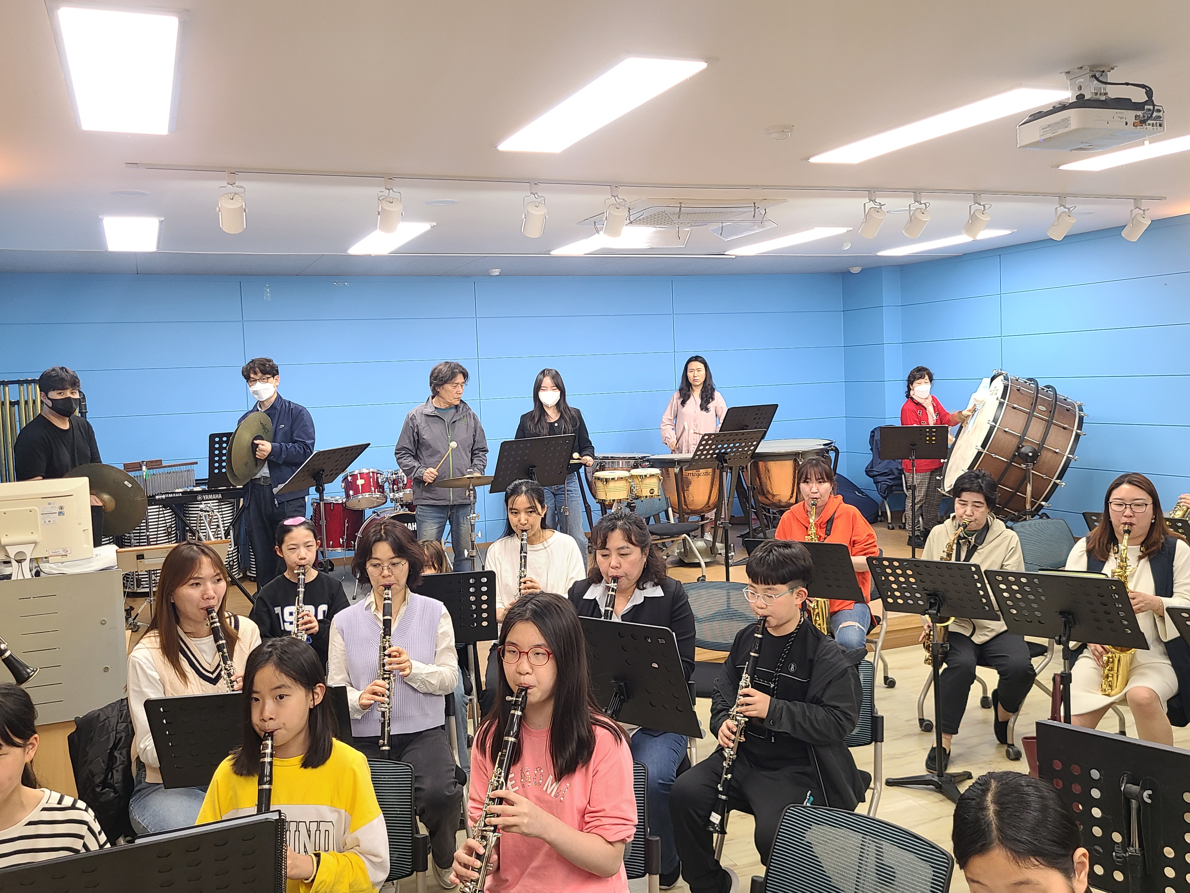 3대가 함께하는 ‘사랑의 하모니’(학교혁신과 구민회 ☎253-1656) - 관련이미지4