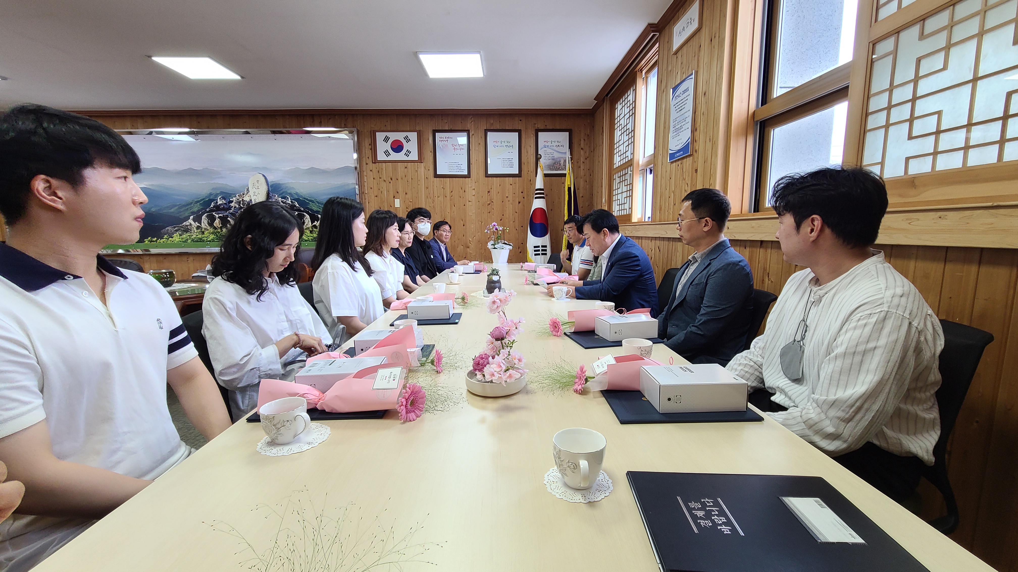 산청교육지원청, 2023년도 새내기 공무원과 특별한 간담회 행사 가져 - 관련이미지2