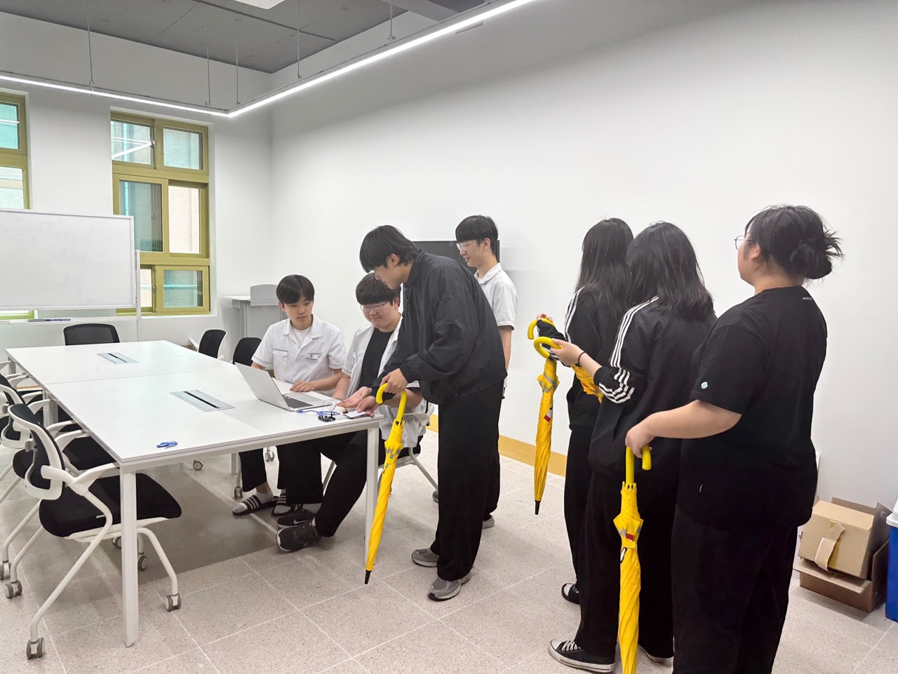 남해제일고 학생회, RFID 태그로 우산대여 사업 프로세스 효율화 추구 - 관련이미지1