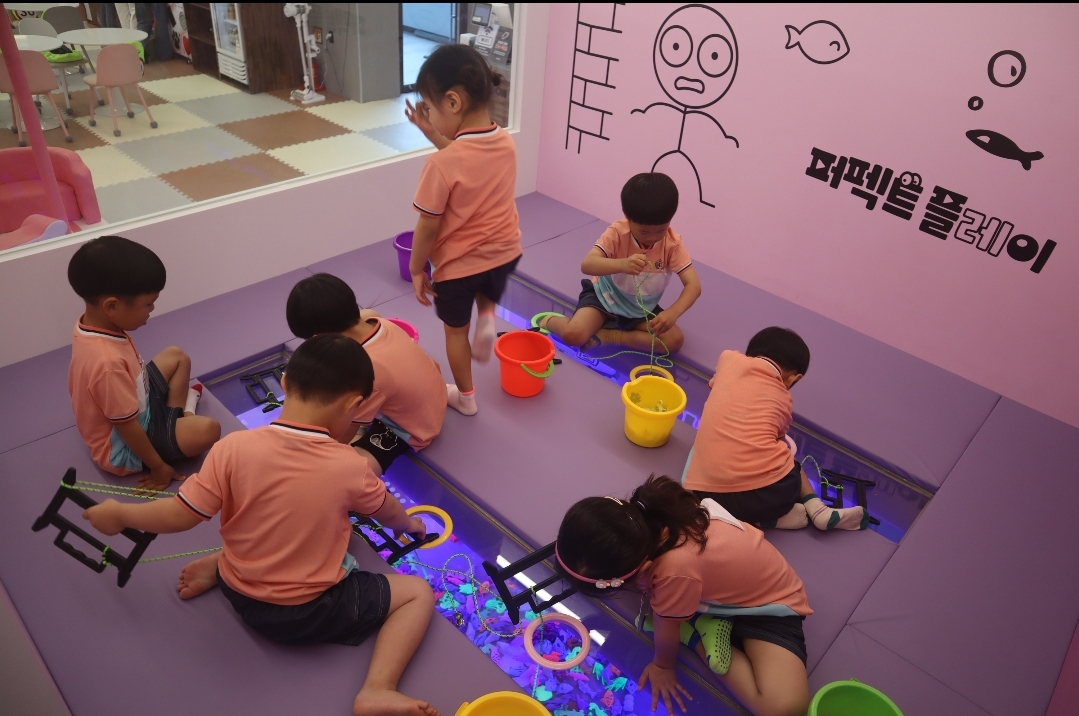 거제용소초병설유, 문화예술공연 관람! 뮤지컬 관람·다양한 놀이체험 진행! - 관련이미지4