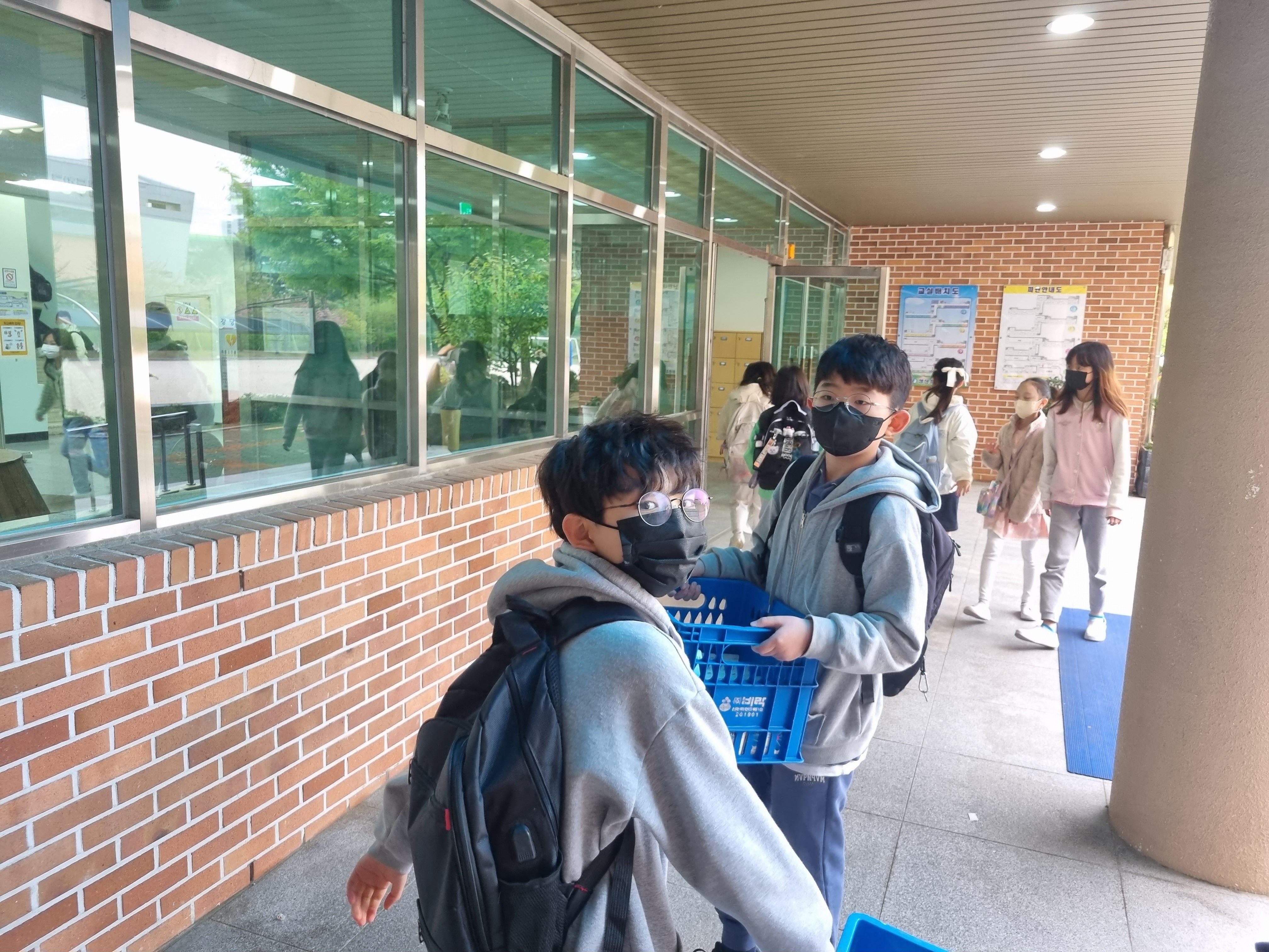 진정한 봉사를 실천하는 성산초 RCY친구들 - 관련이미지1