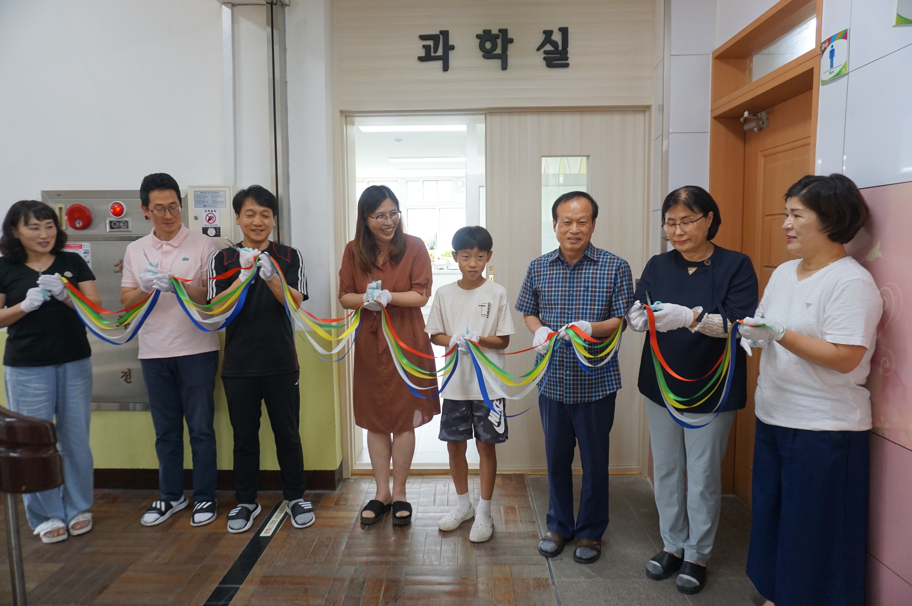 미래 인재 양성의 중심, 성호초 지능형 과학실 개소 - 관련이미지1