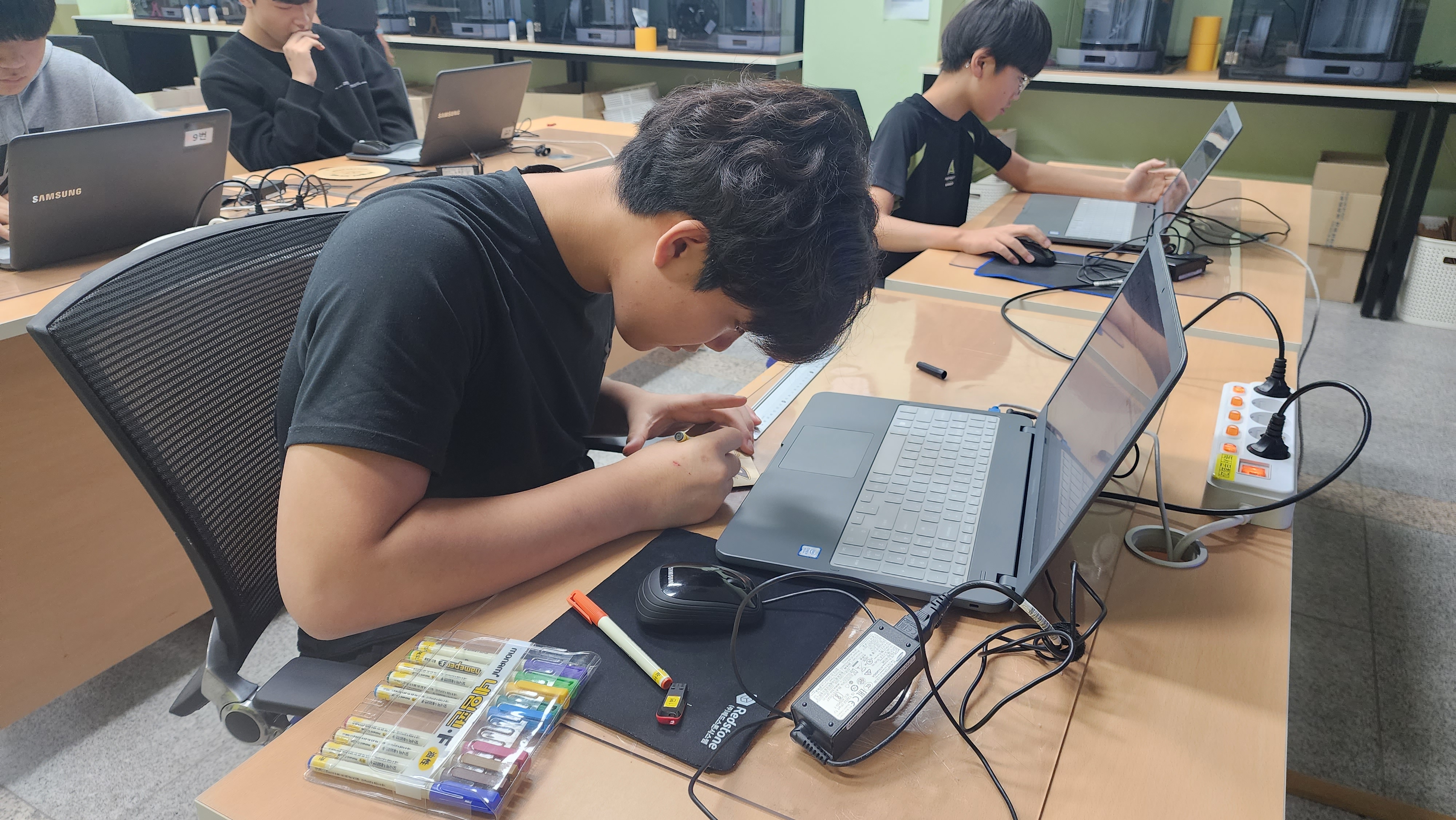 경상남도교육청 낙동강학생교육원 김해도서관과 함께하는 Wee스쿨 융합 교과 프로그램 성황리에 마쳐 - 관련이미지2