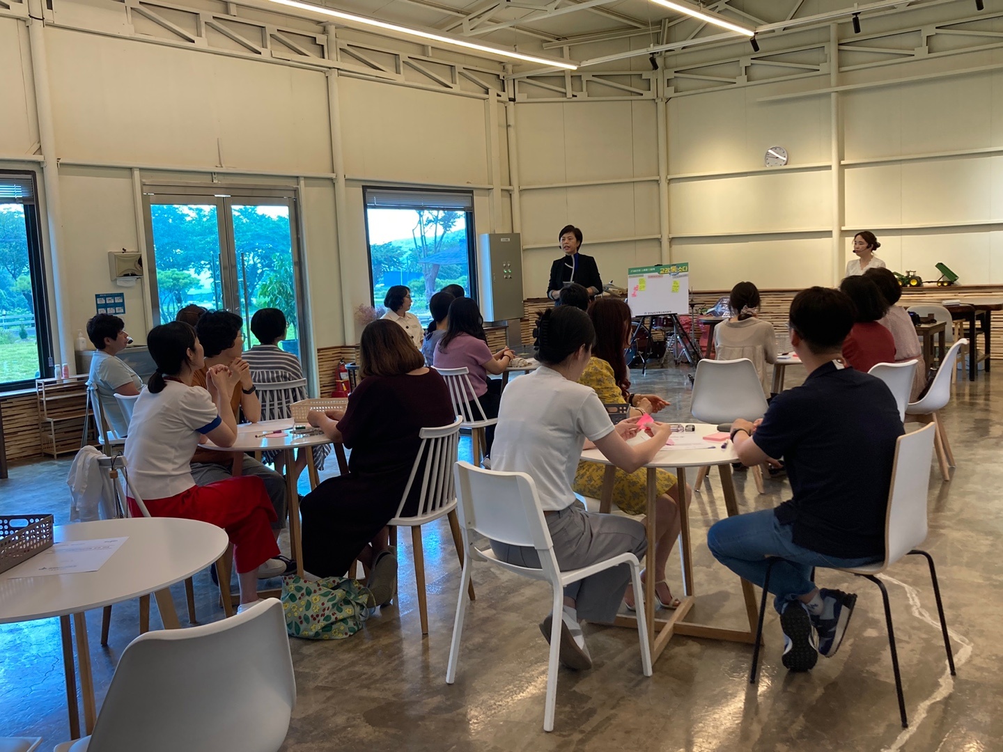 의령교육지원청, Talk으로 소통을 다함께! 의령어울림+행복한 교육공동체를 위한 교권 톡수다운영 - 관련이미지2