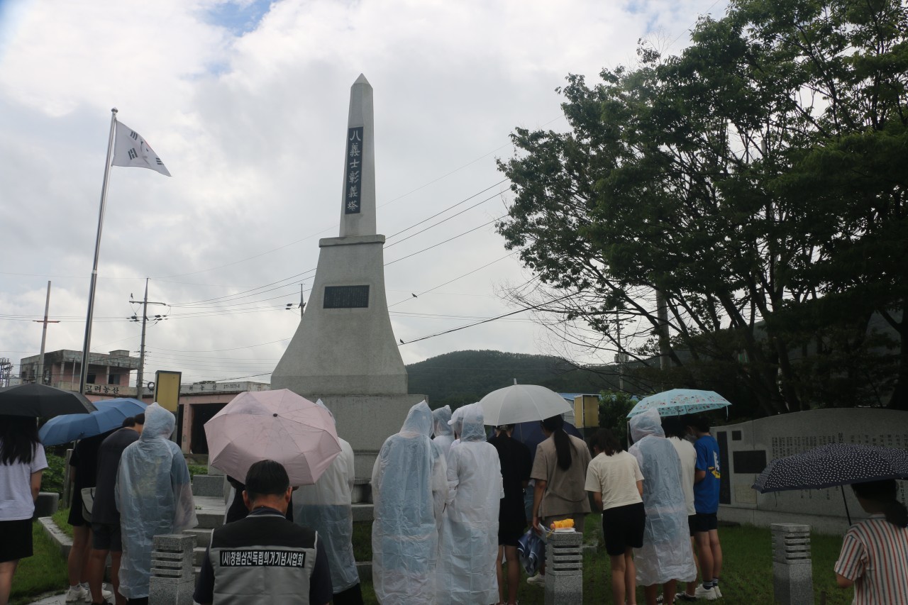 마산무학여중, 독립운동 유적지를 순례하다. - 관련이미지2