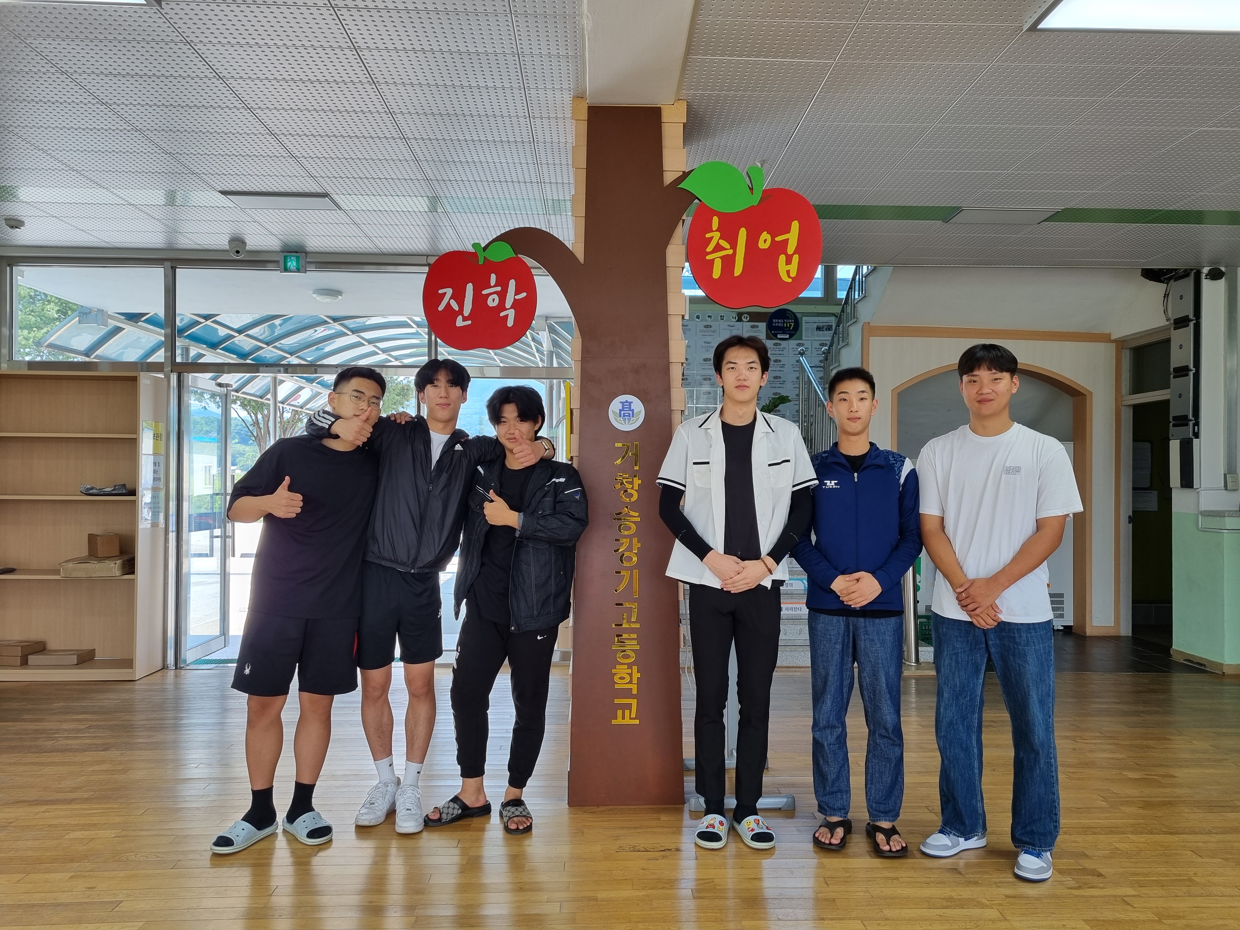 거창승강기고, 한화오션 사내협력사 7명 최종합격 - 관련이미지1