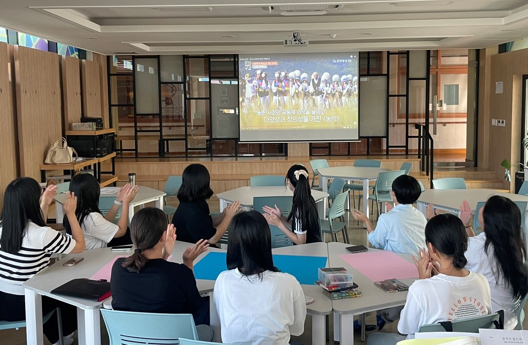 함안여자중학교, 유네스코 동아리  ‘겨레의 리네’의 토요 문화 체험 - 관련이미지4