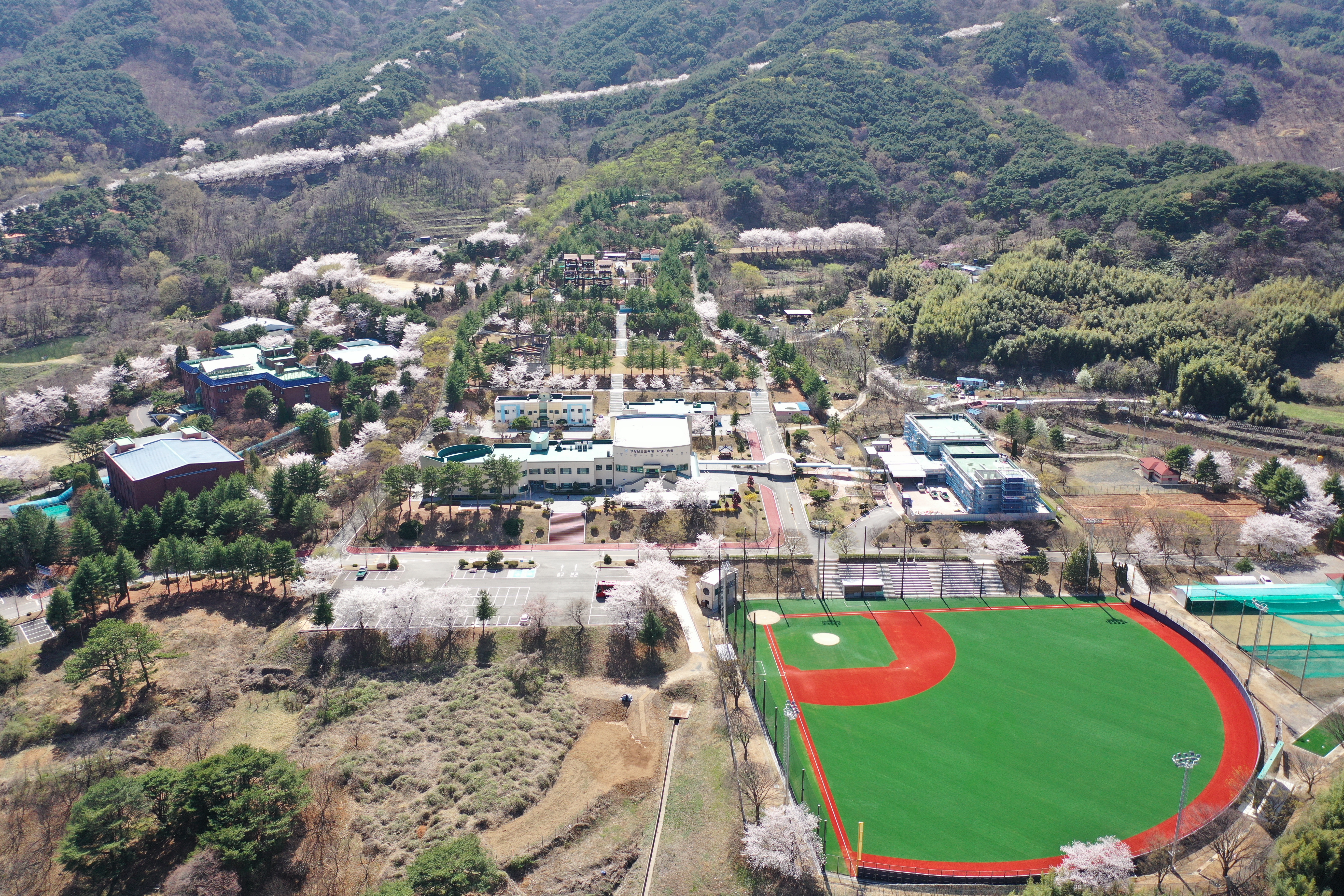 4. 학교와 지역의 협력으로 교육생태계 확장 - 관련이미지3