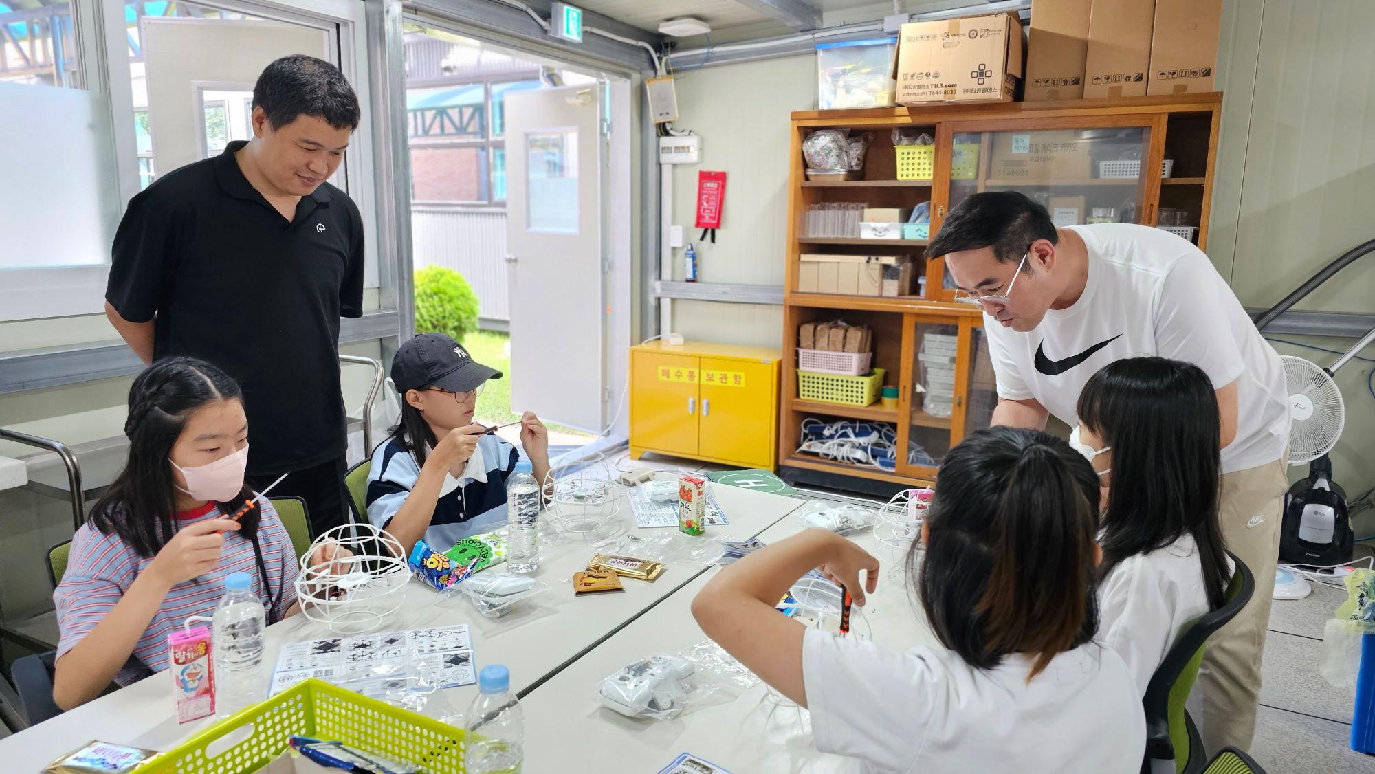마산의신여중, 마을학교 노벨교실 초등학생 초청수업 - 관련이미지16