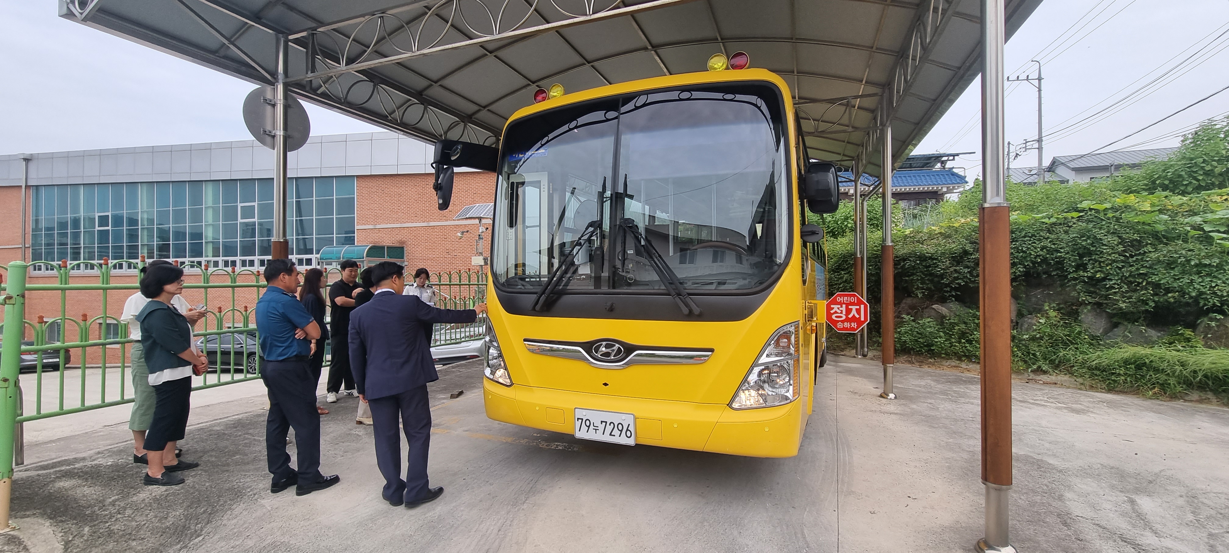 합천교육지원청, 하반기 관계부처 합동 통학버스 안전점검 실시 - 관련이미지1