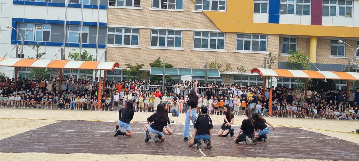 충무공초, ‘어울림 노랫길’로 학교 가는 길이 즐거워요 - 관련이미지2