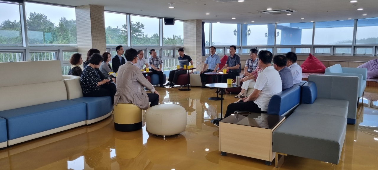 고성교육지원청, 교육활동 전념 여건 조성 연수 실시 - 관련이미지2
