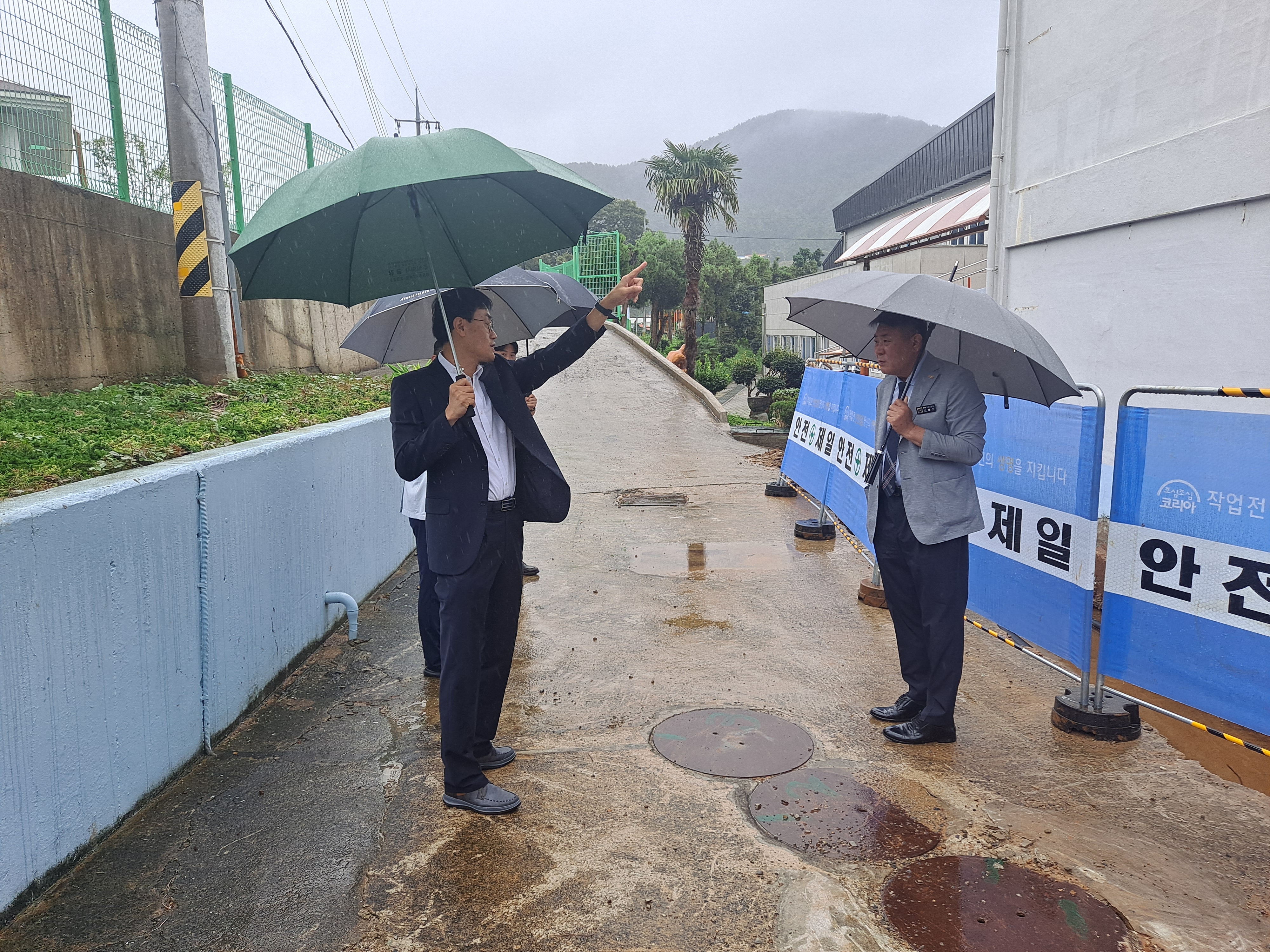 통영교육지원청, 살피고, 격려하며, 지원하는 학교 현장 방문 업무협의회 운영 - 관련이미지2